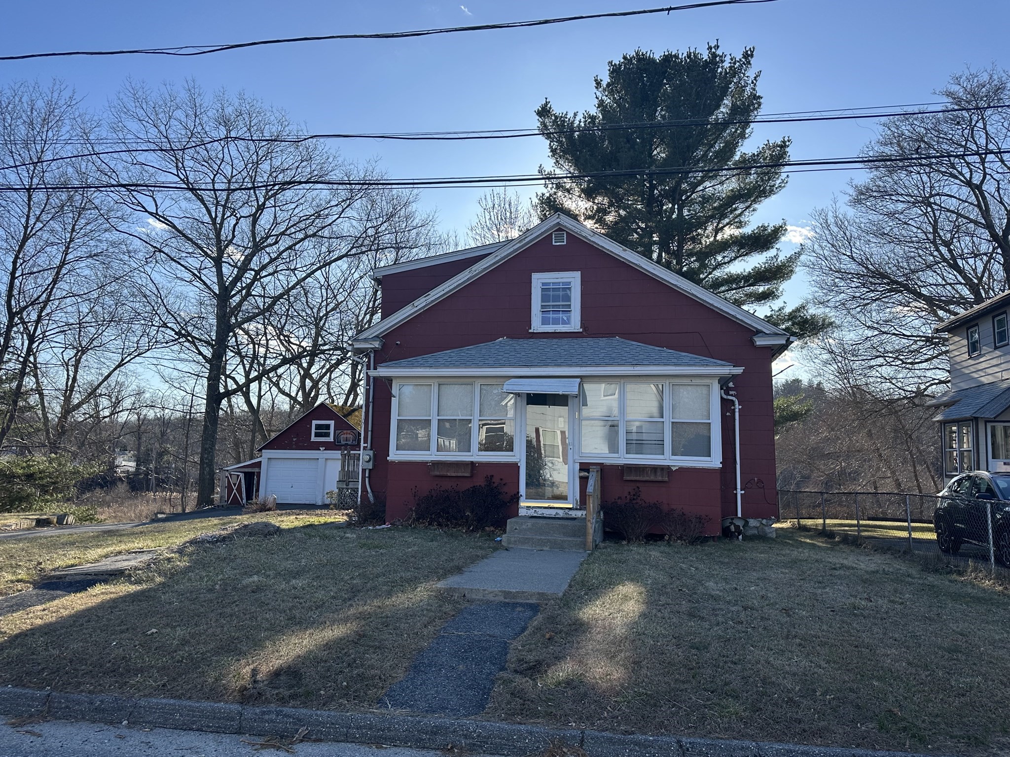 1 Eames Ave, Worcester, MA 01603