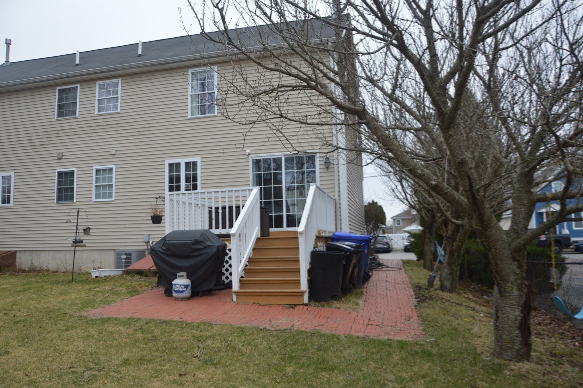 milford - #73352039