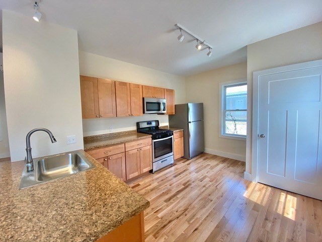 30 Cherry St Unit B, Northampton, MA 01060 - Image 5