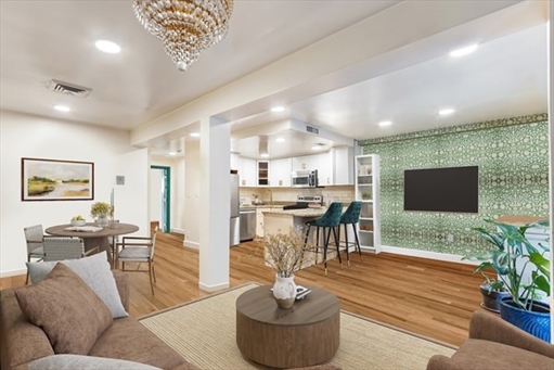 197 Commonwealth, Apt 1