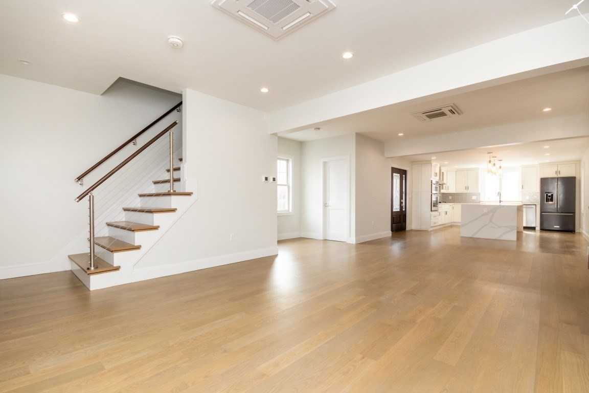 dorchester - #73353190