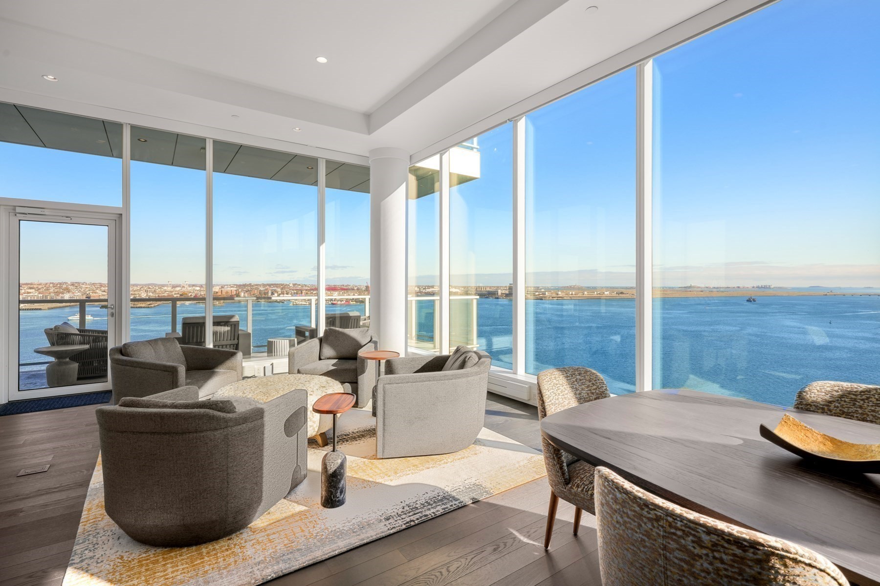 50 Liberty Dr #PH1B, Boston, MA 02210