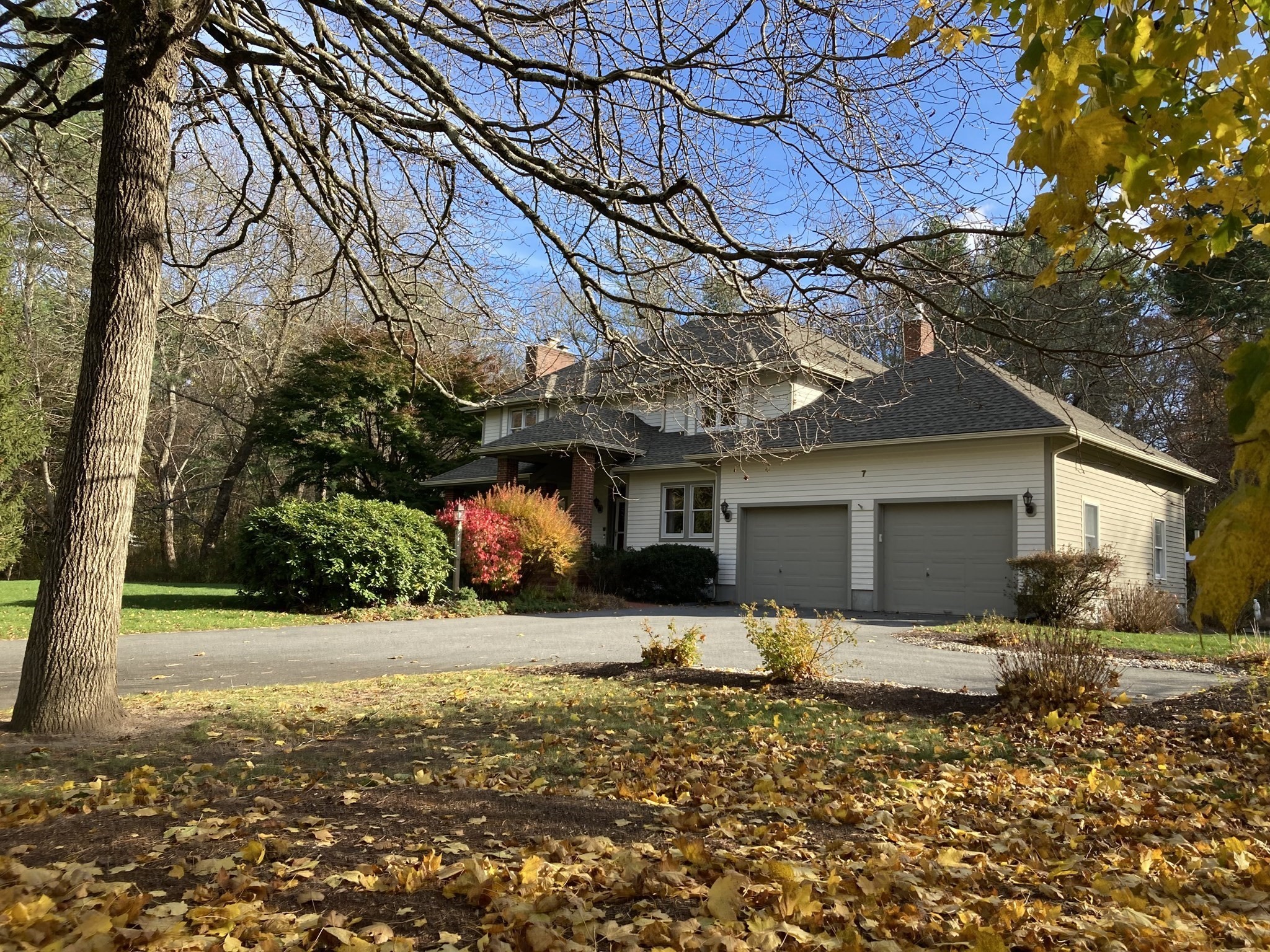 7 Laura Ln, Mattapoisett, MA 02739 - Image 2