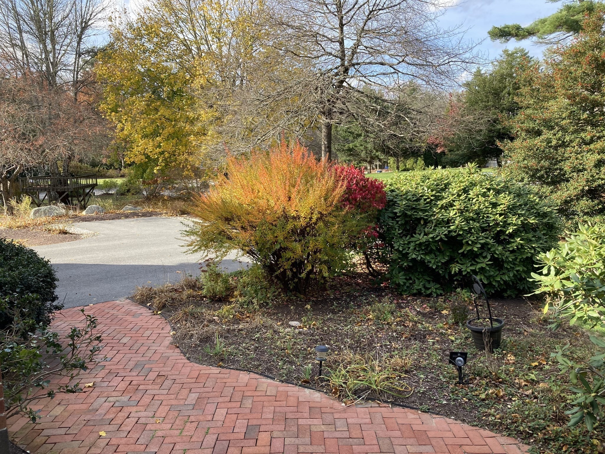 7 Laura Ln, Mattapoisett, MA 02739 - Image 4