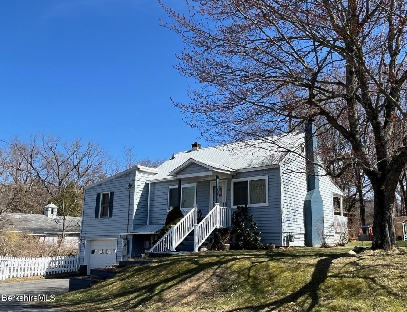 20 White Oaks Road, Williamstown, MA 01267