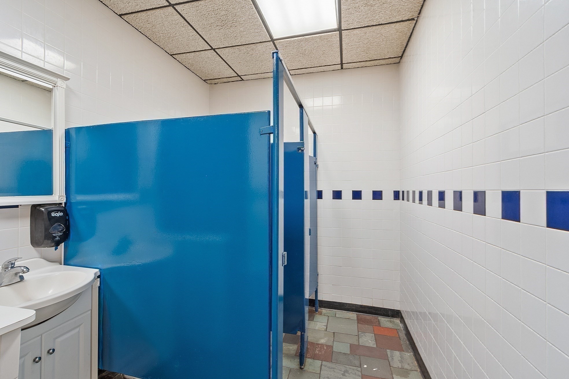 885 Main Street, Tewksbury, MA 01876 - Image 33