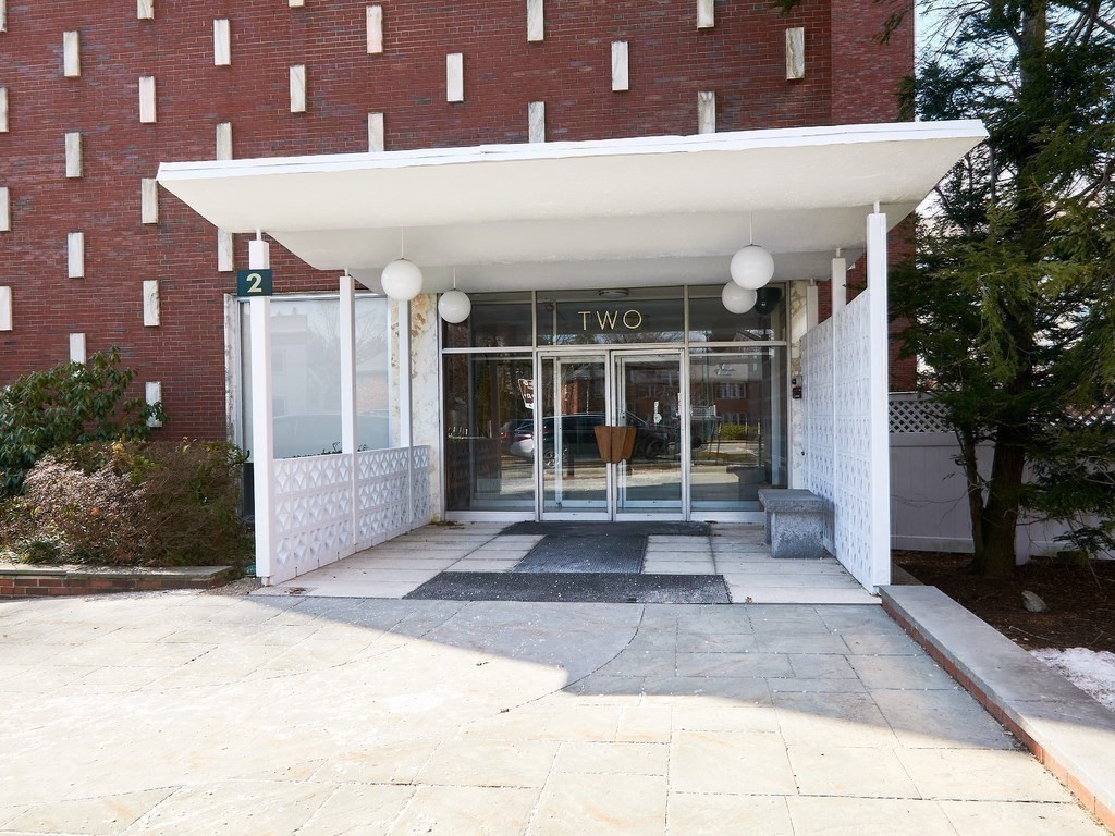 2 Hammond Pond Parkway Unit 203, Newton, MA 02467