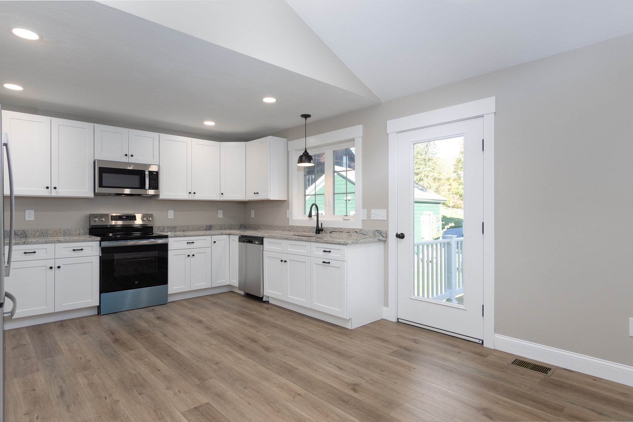 30 Grant Street, Spencer, MA 01562 - Image 2