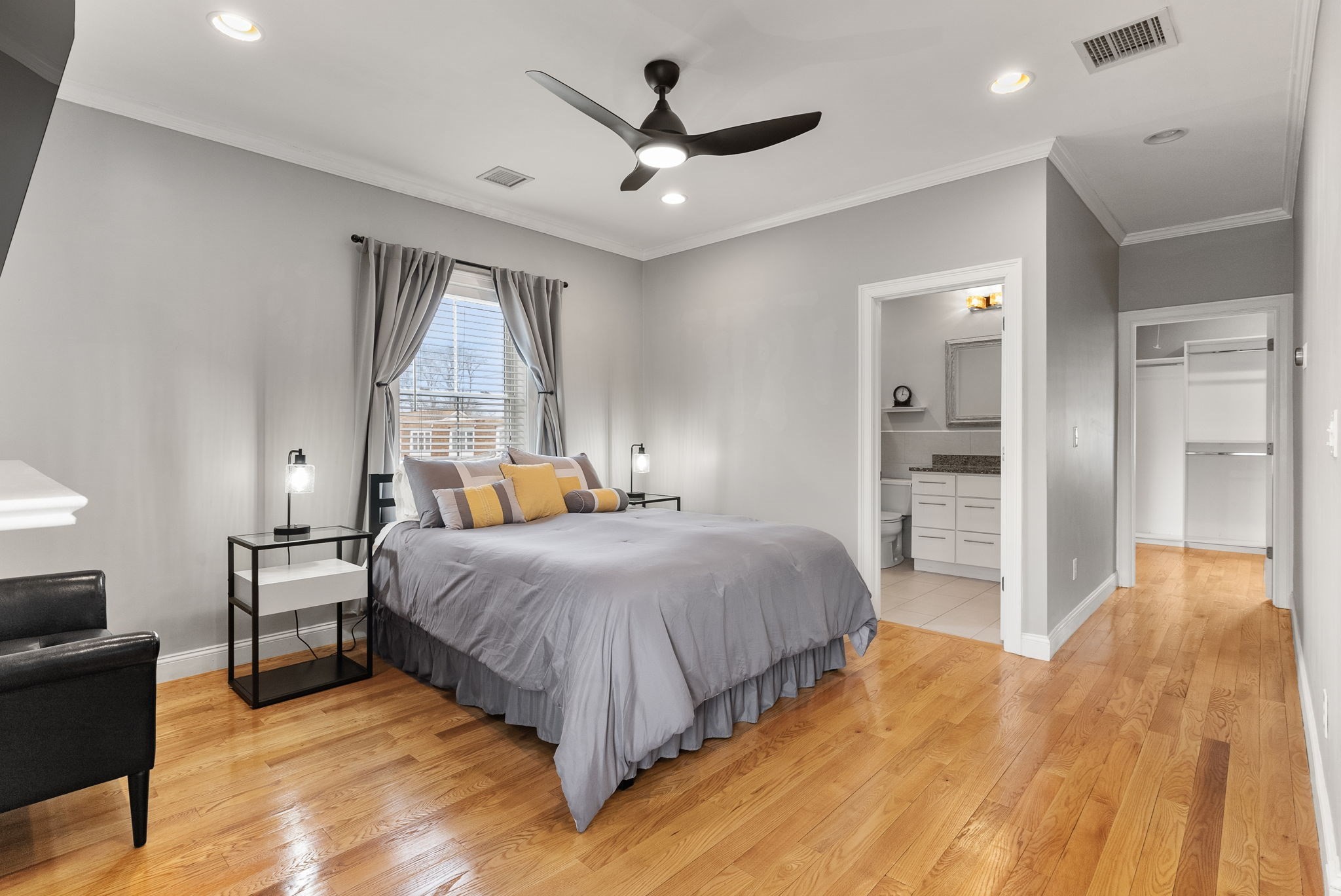roxbury - #73356550