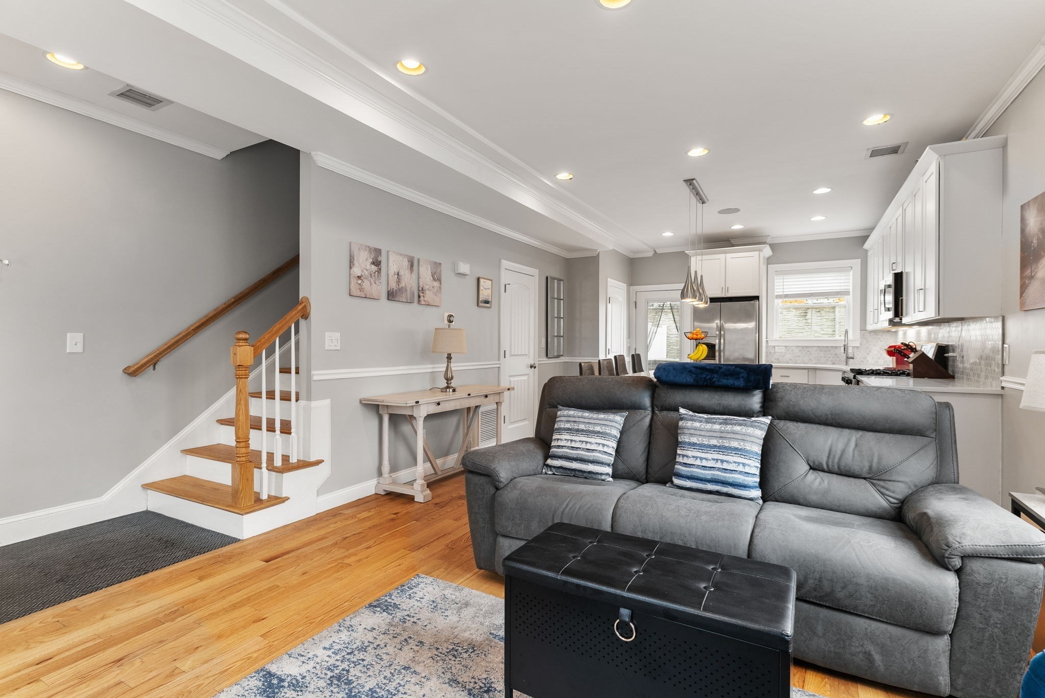 roxbury - #73356550