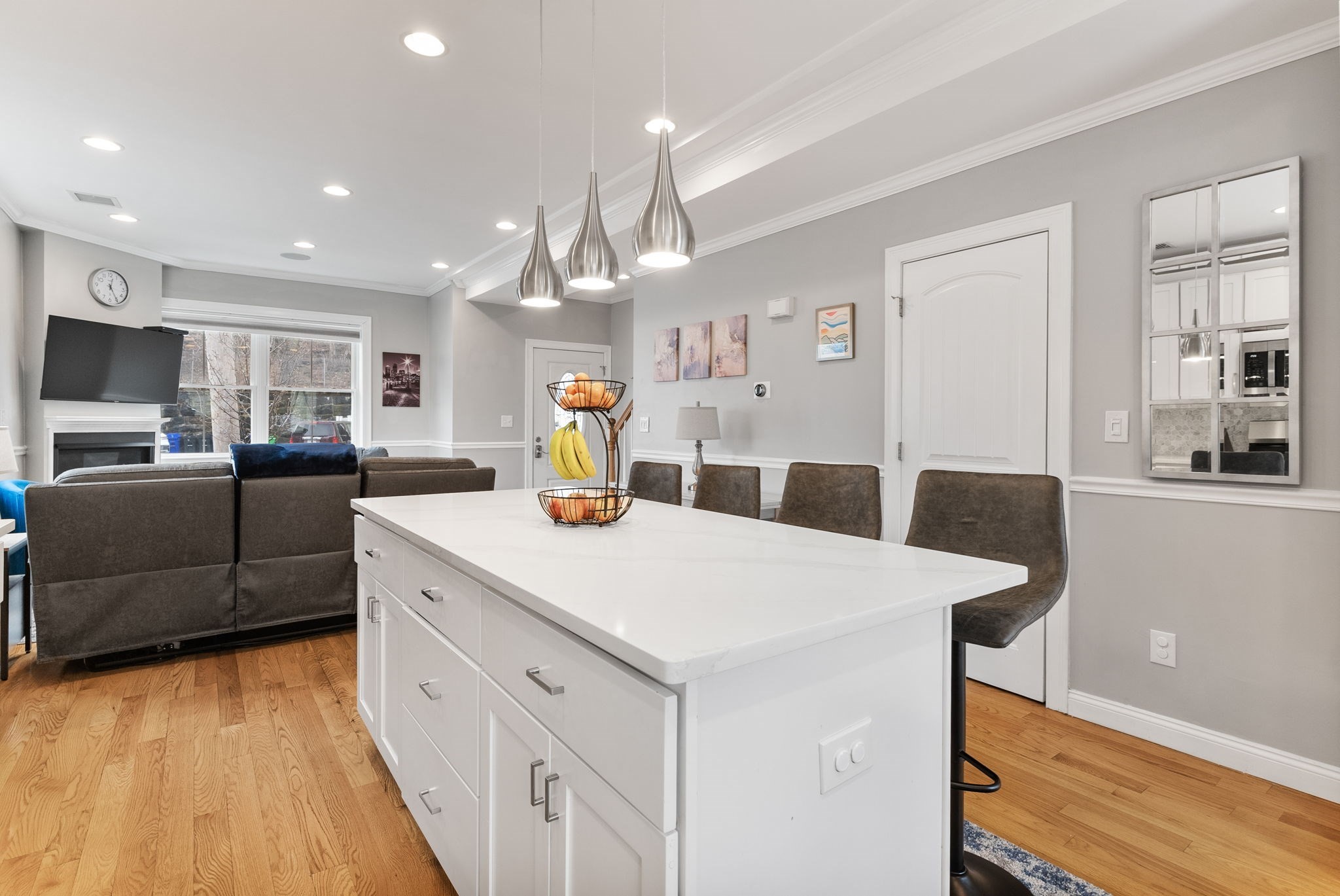 roxbury - #73356550
