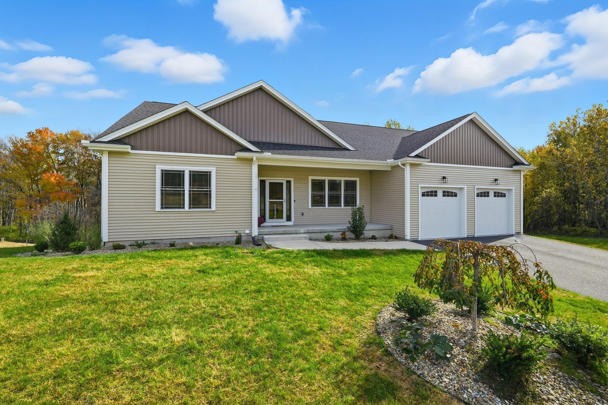 17 Sunny Crest Ln, Belchertown, MA 01007 - Image 1