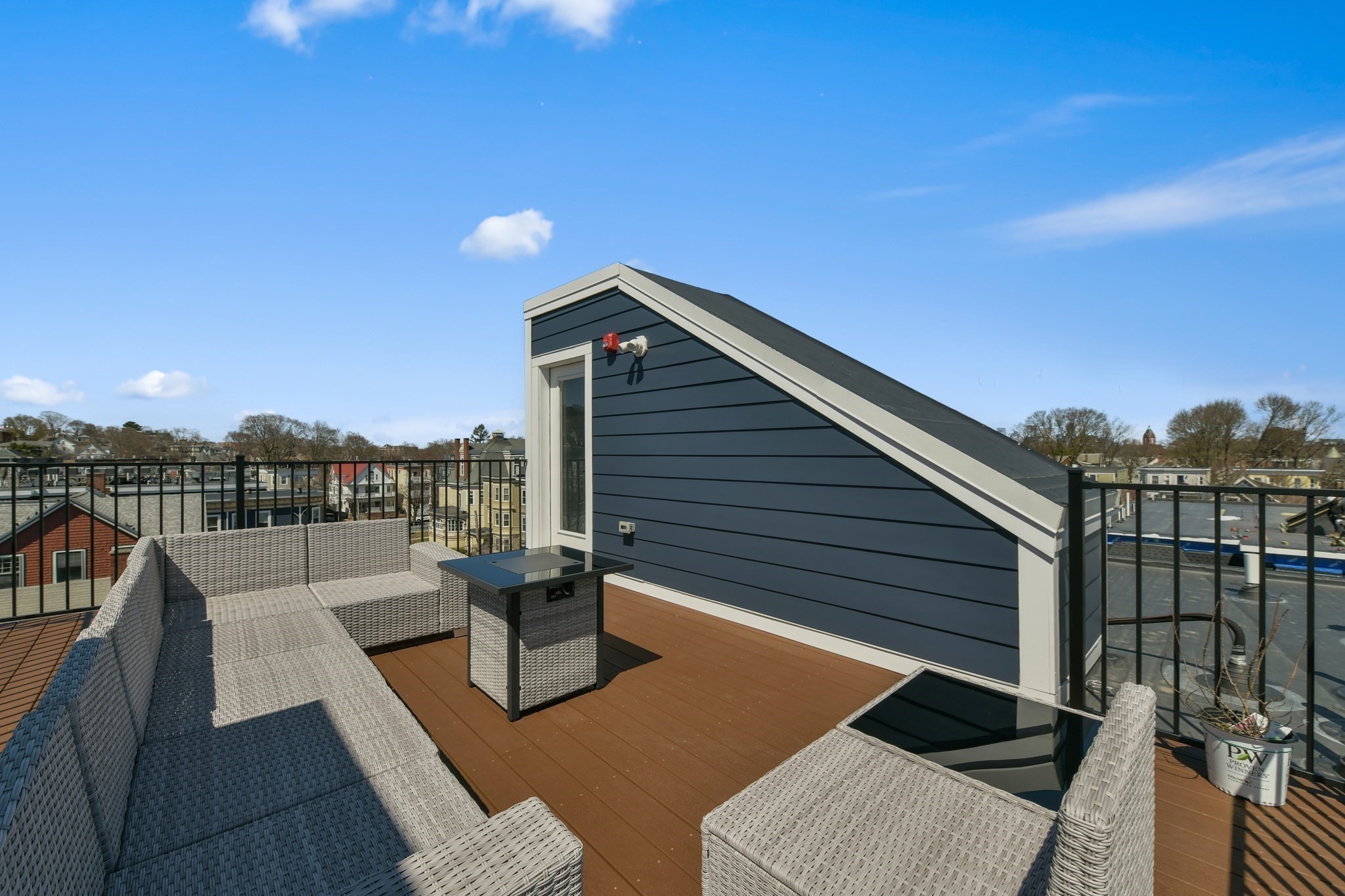 dorchester - #73357920
