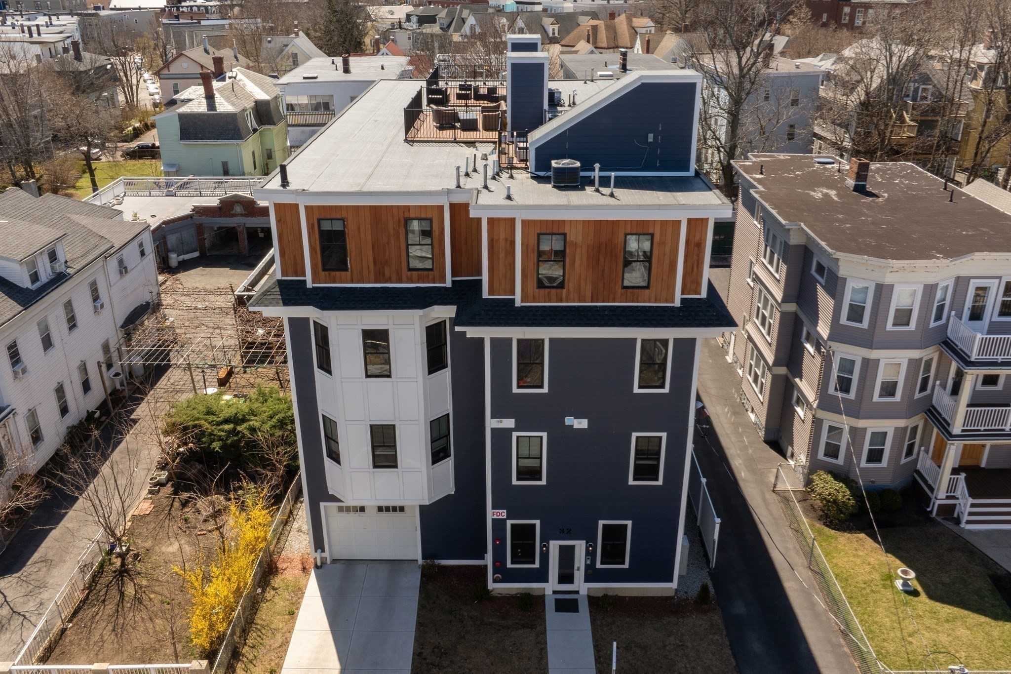 dorchester - #73357920
