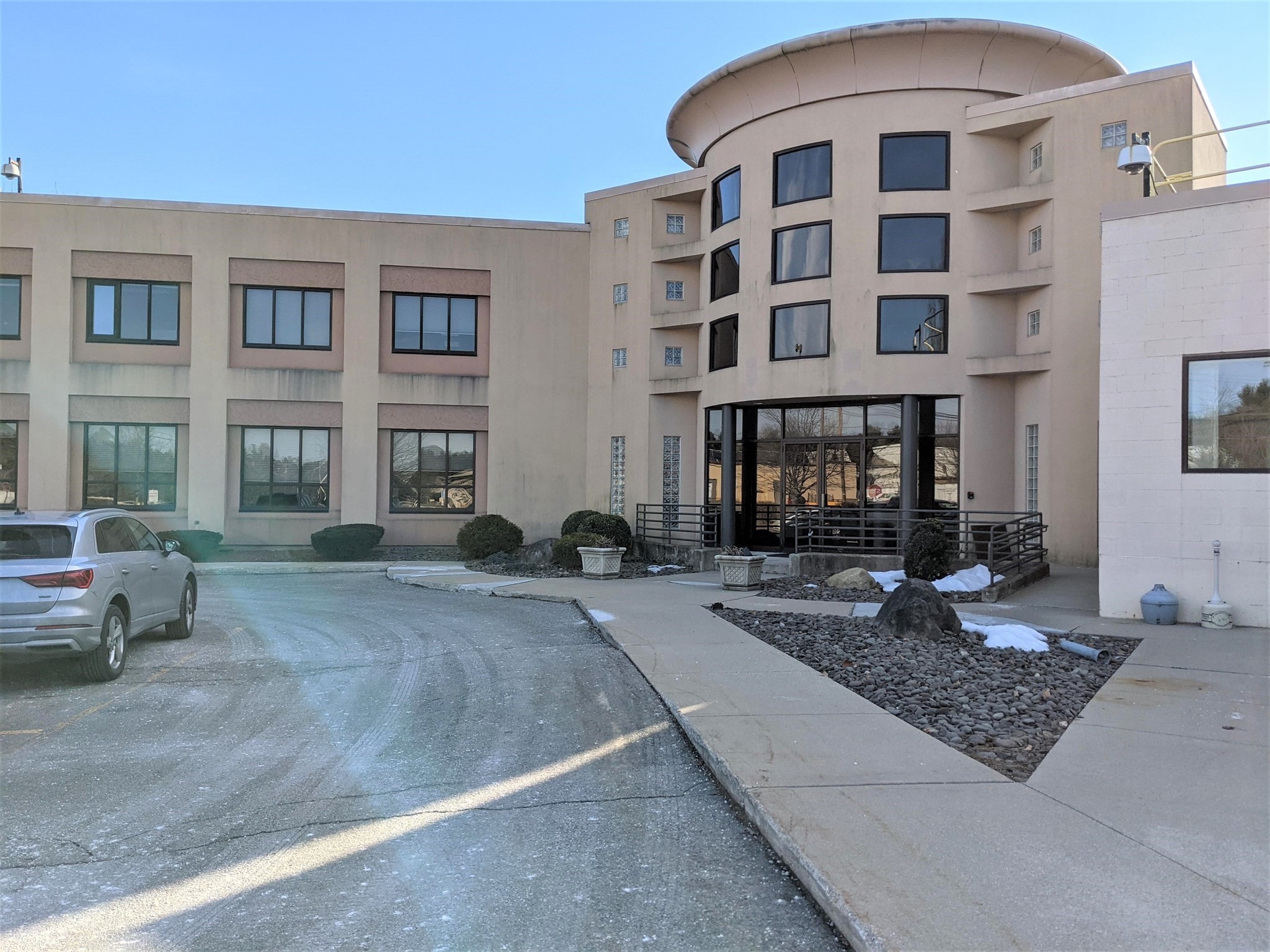 890 East St, Tewksbury, MA 01876 - Image 2