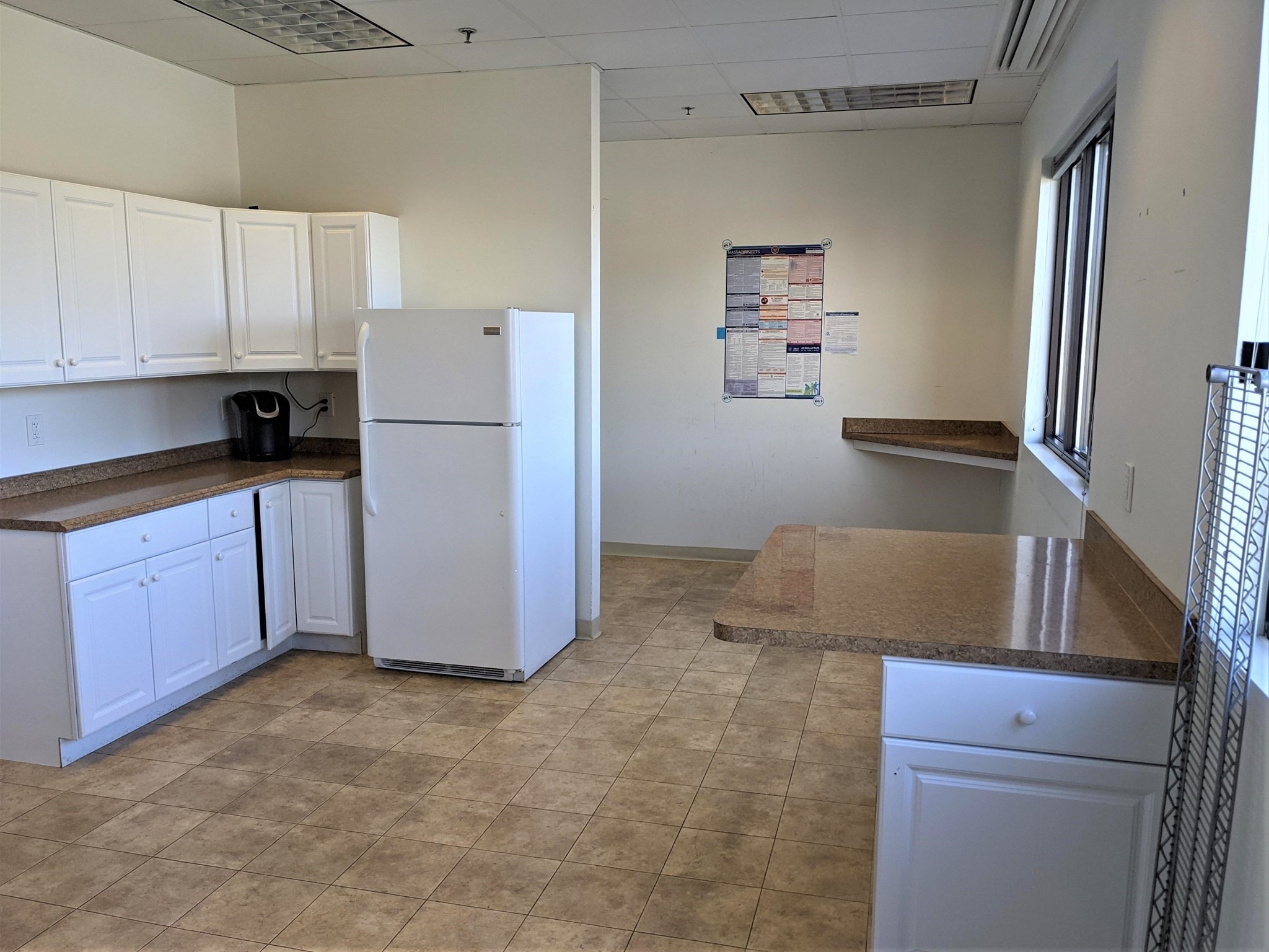 890 East St, Tewksbury, MA 01876 - Image 11