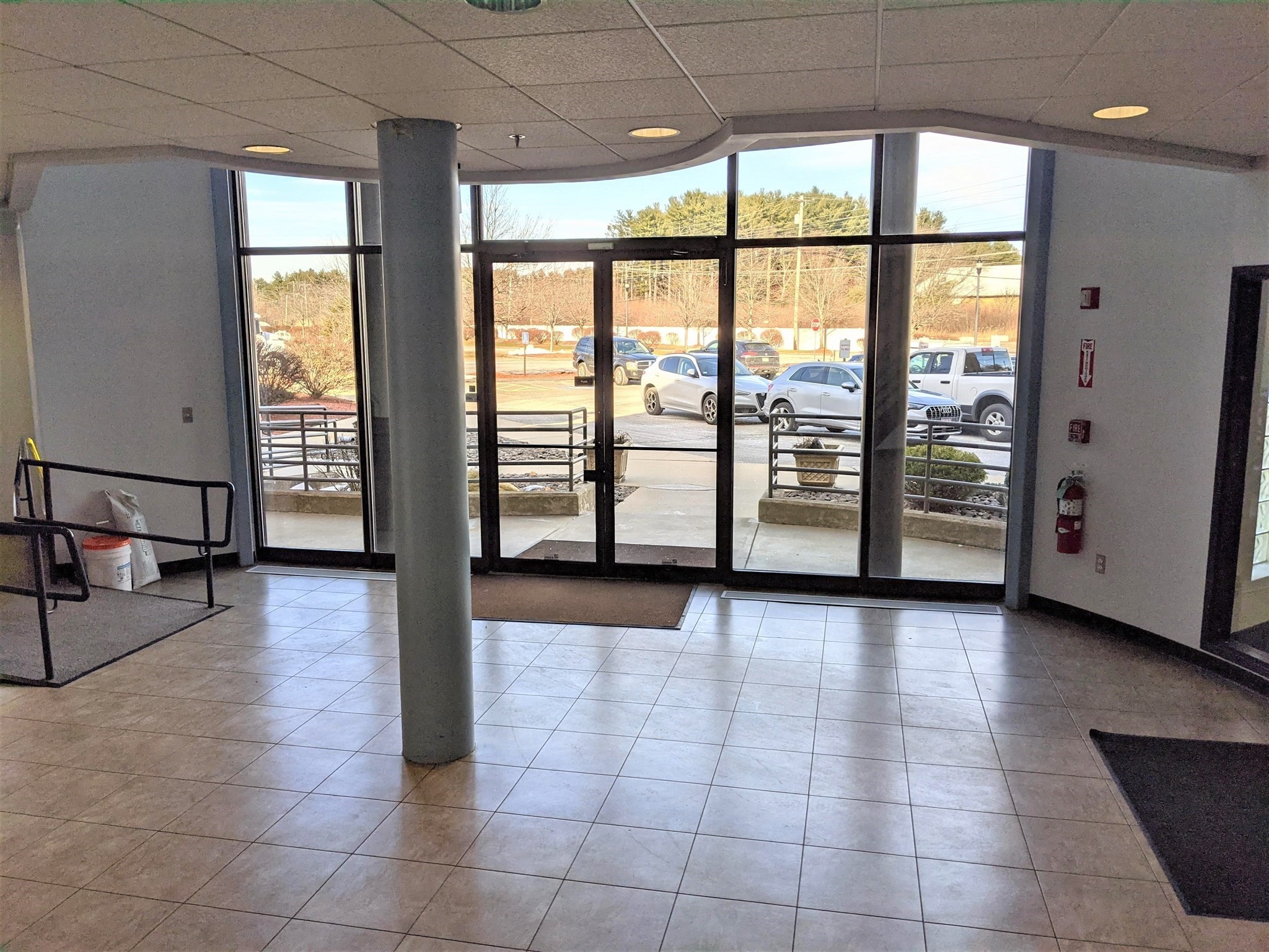 890 East St, Tewksbury, MA 01876 - Image 4