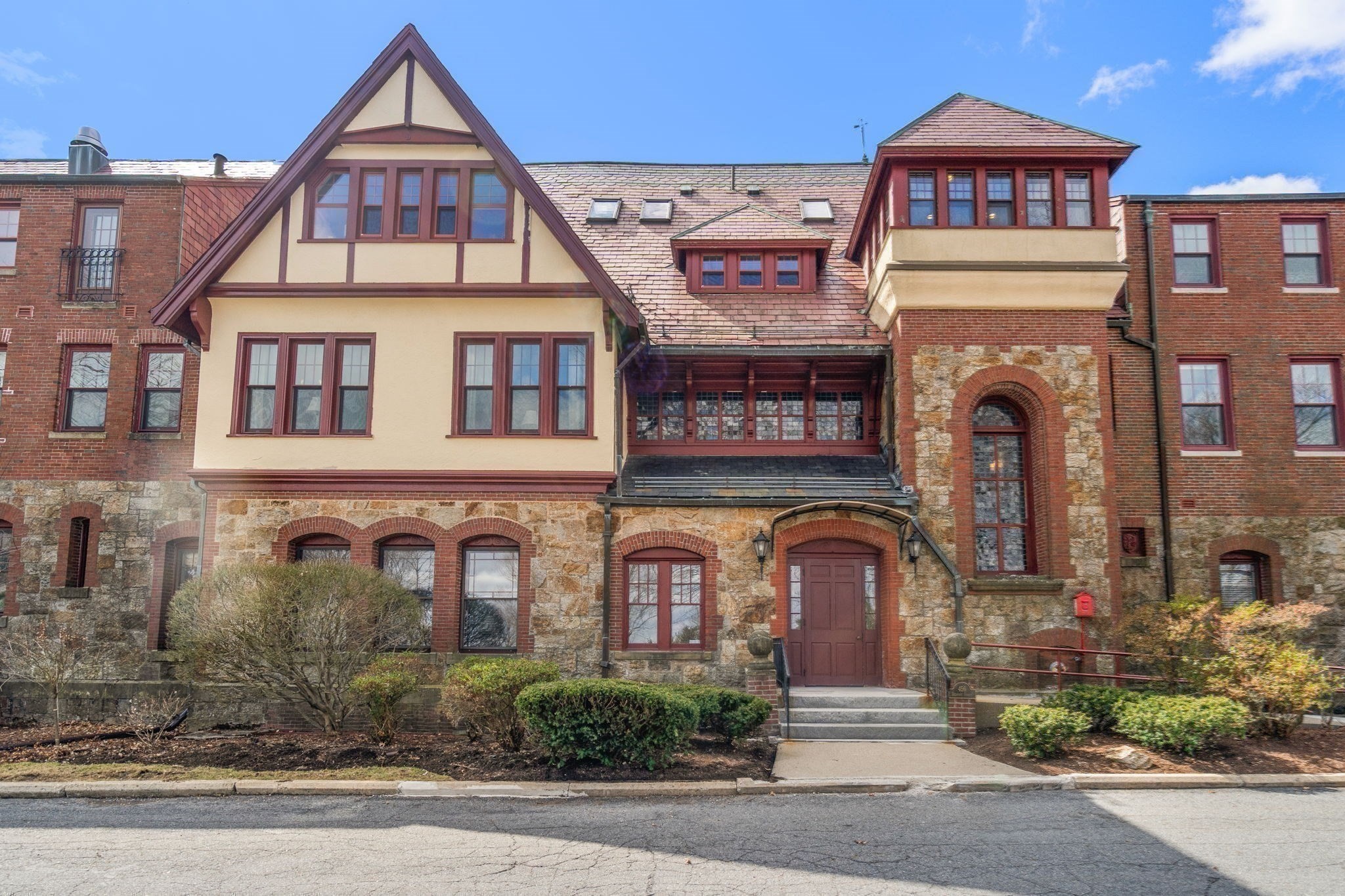 456 Belmont St Unit 21, Watertown, MA 02472