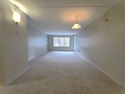 1 South Point Drive, Apt 404