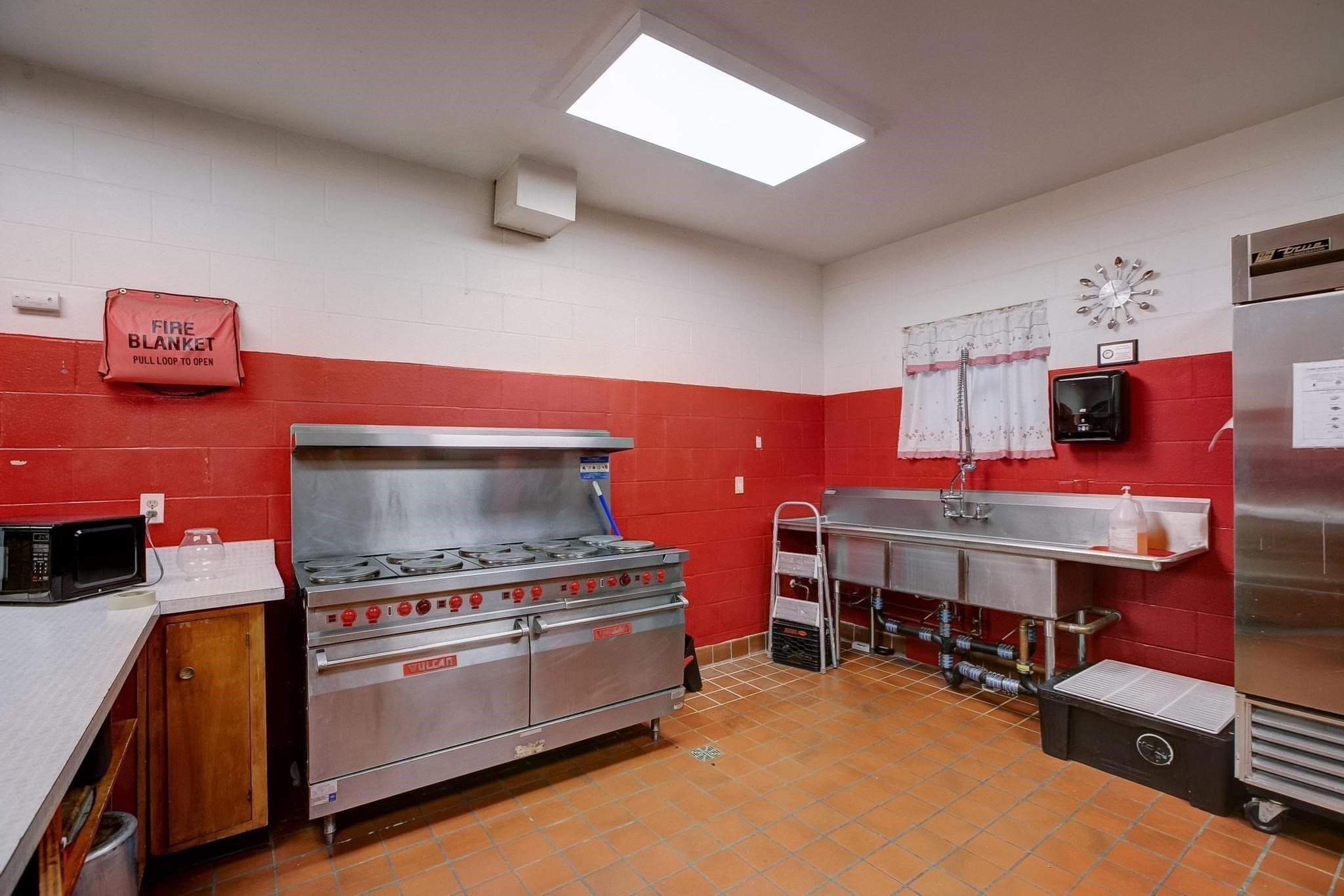 589 Boston St, Lynn, MA 01905 - Image 15