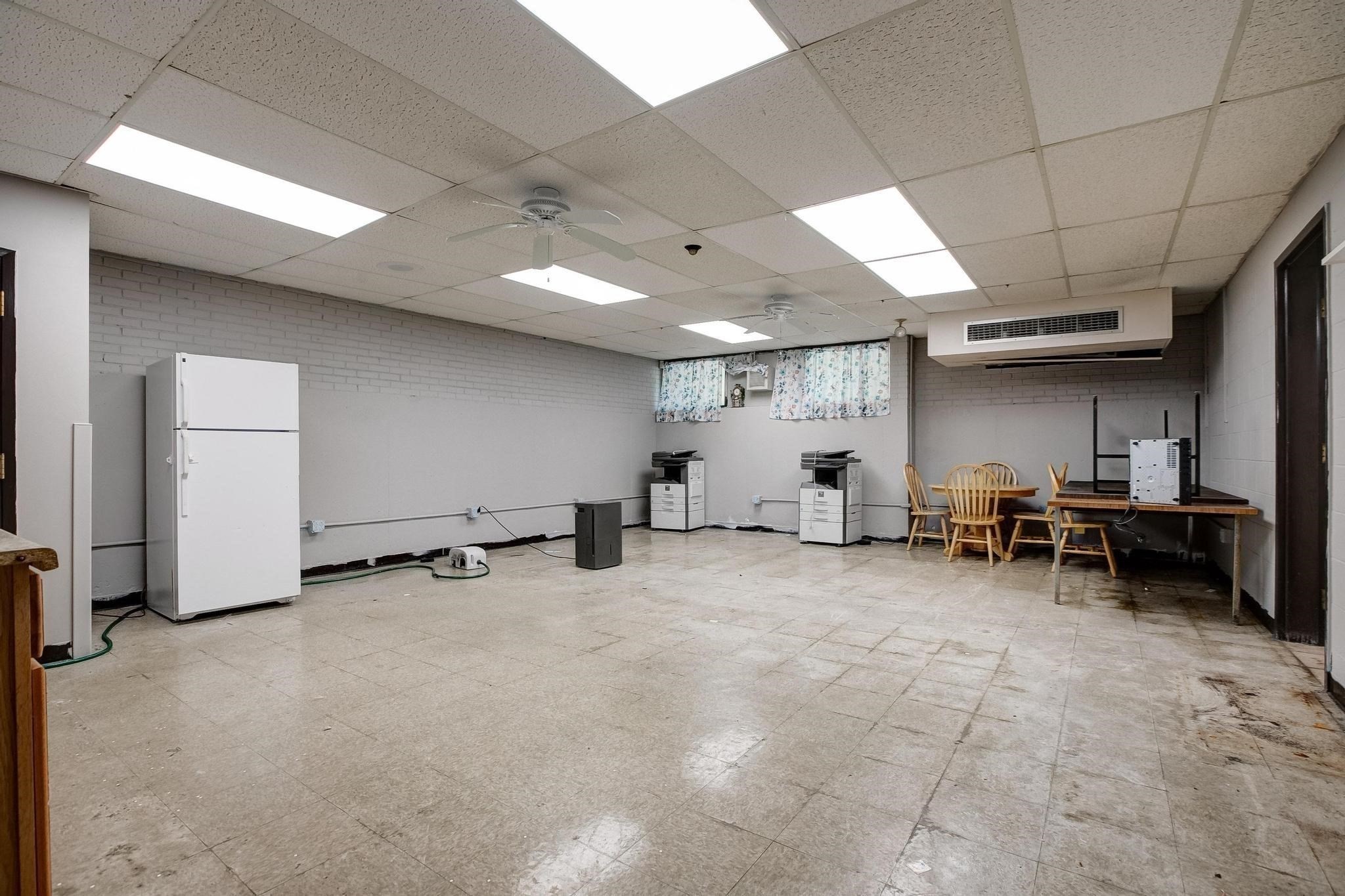 589 Boston St, Lynn, MA 01905 - Image 33