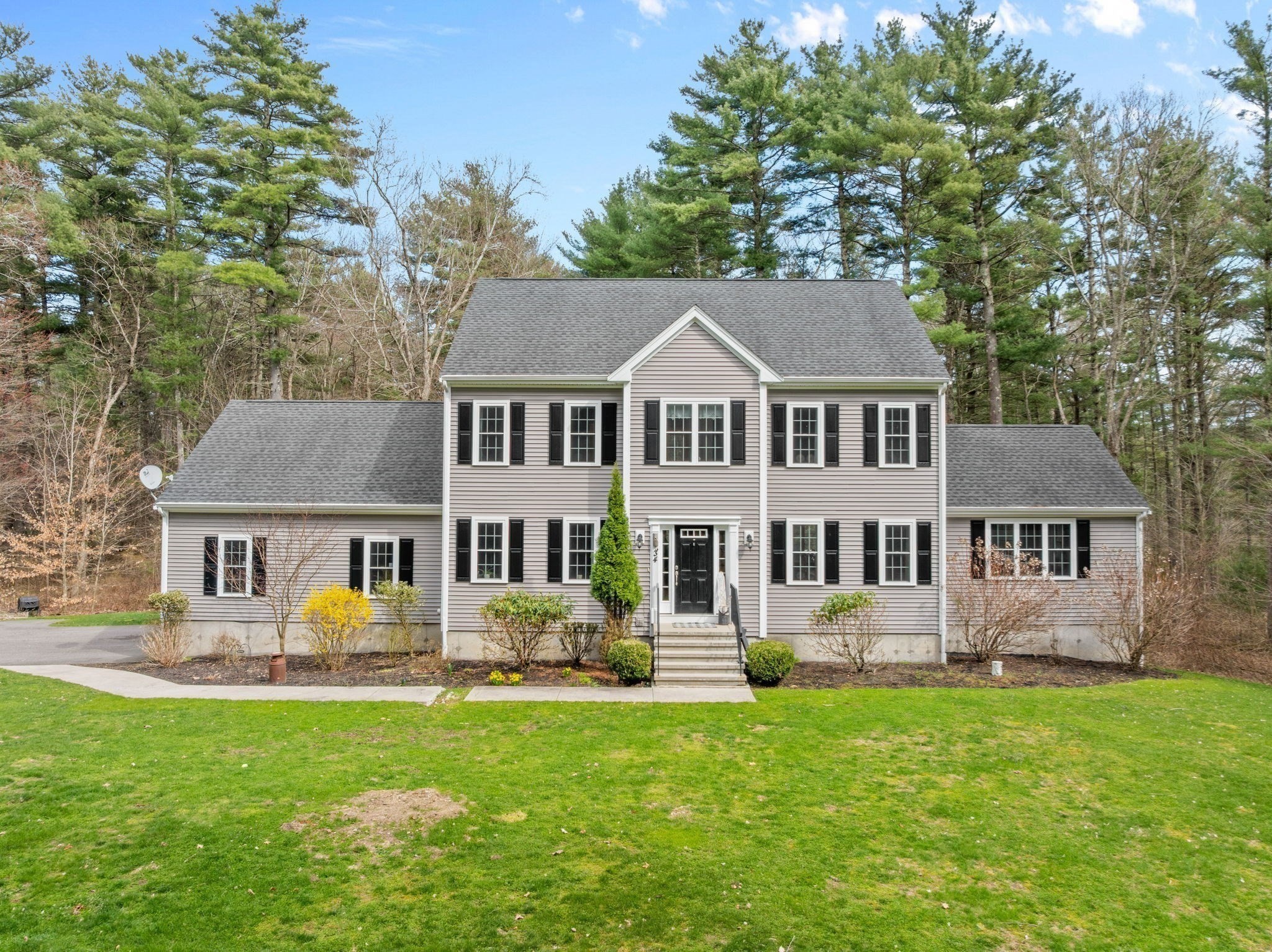 34 Beninati Farm Road, Bridgewater, MA 02324
