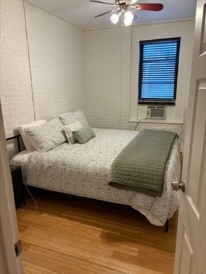 228 Commonwealth Ave, Apt 2R