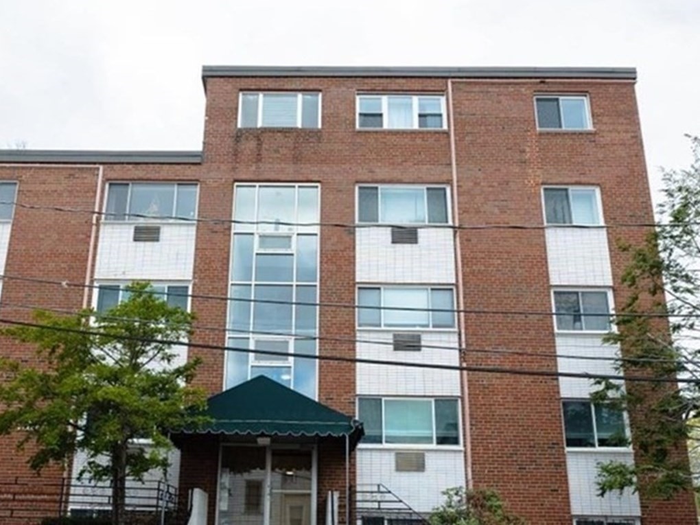 2 Larose Place Unit 13, Brighton, Boston, MA 02135
