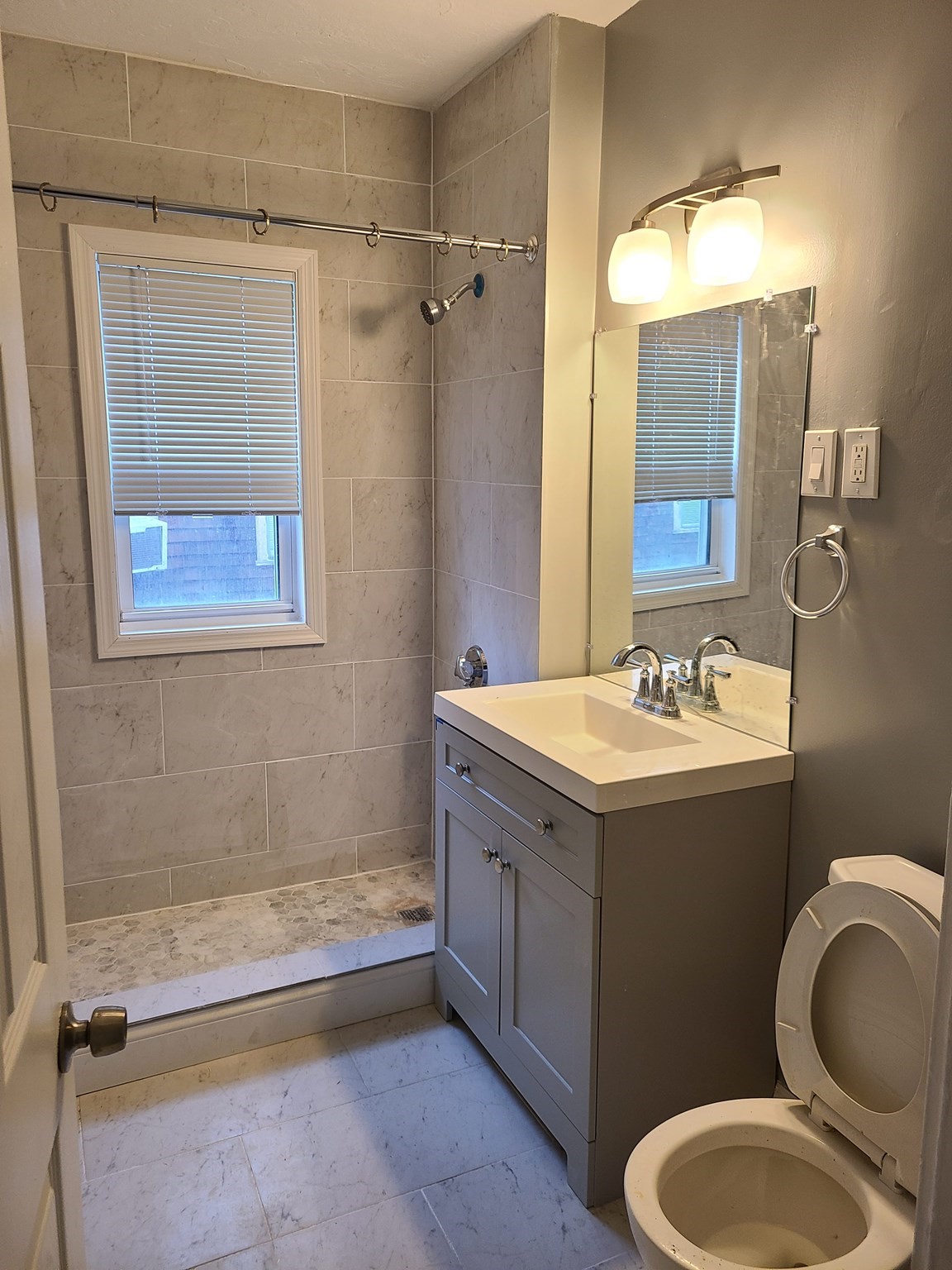 dorchester - #73361839