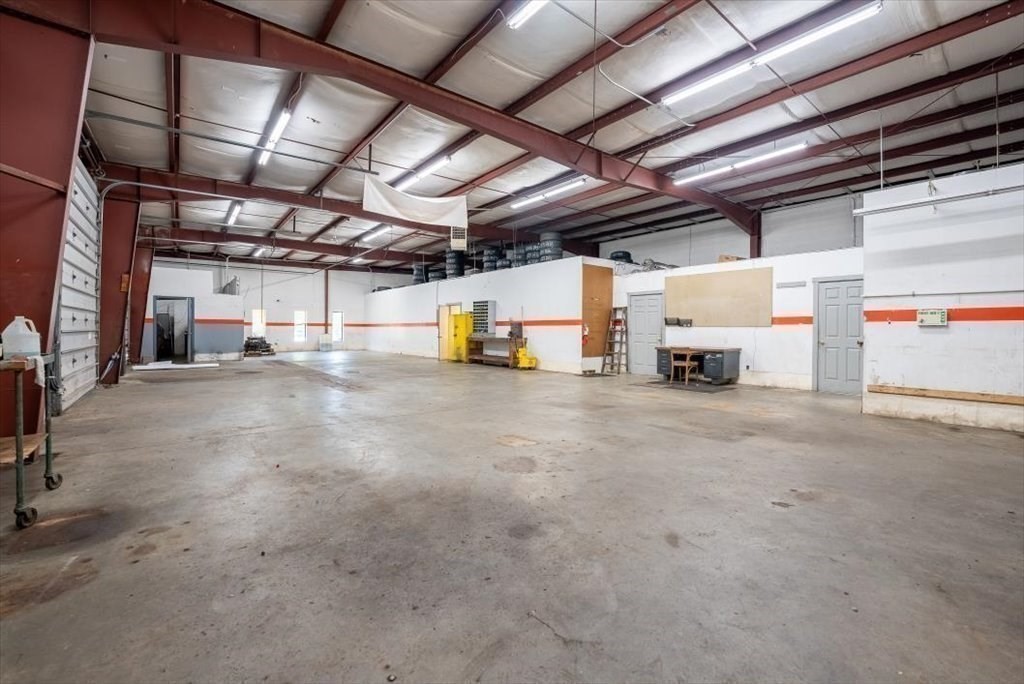 31 Saint Jacques Ave, Agawam, MA 01001 - Image 2