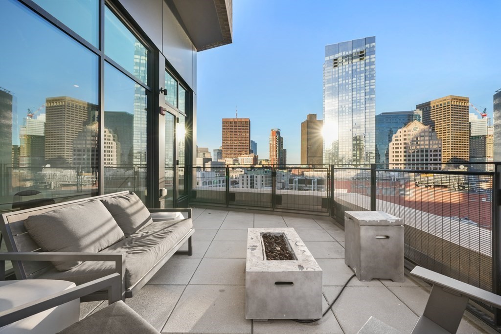 downtown - #73363171