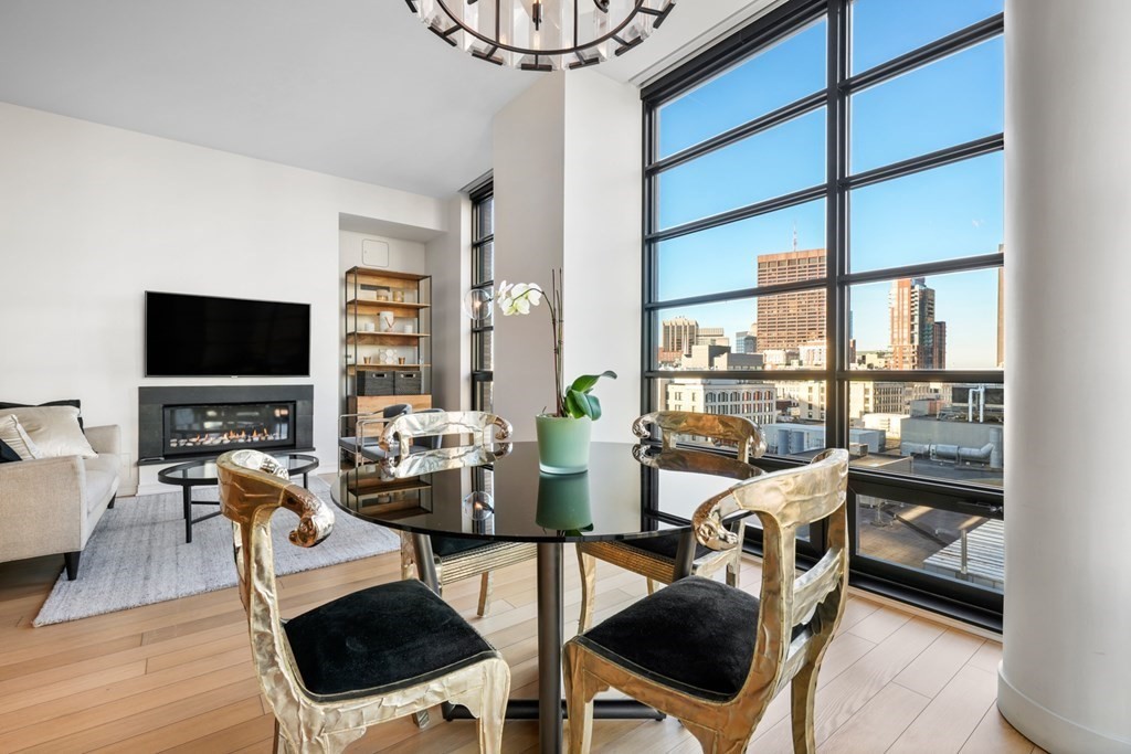 downtown - #73363171