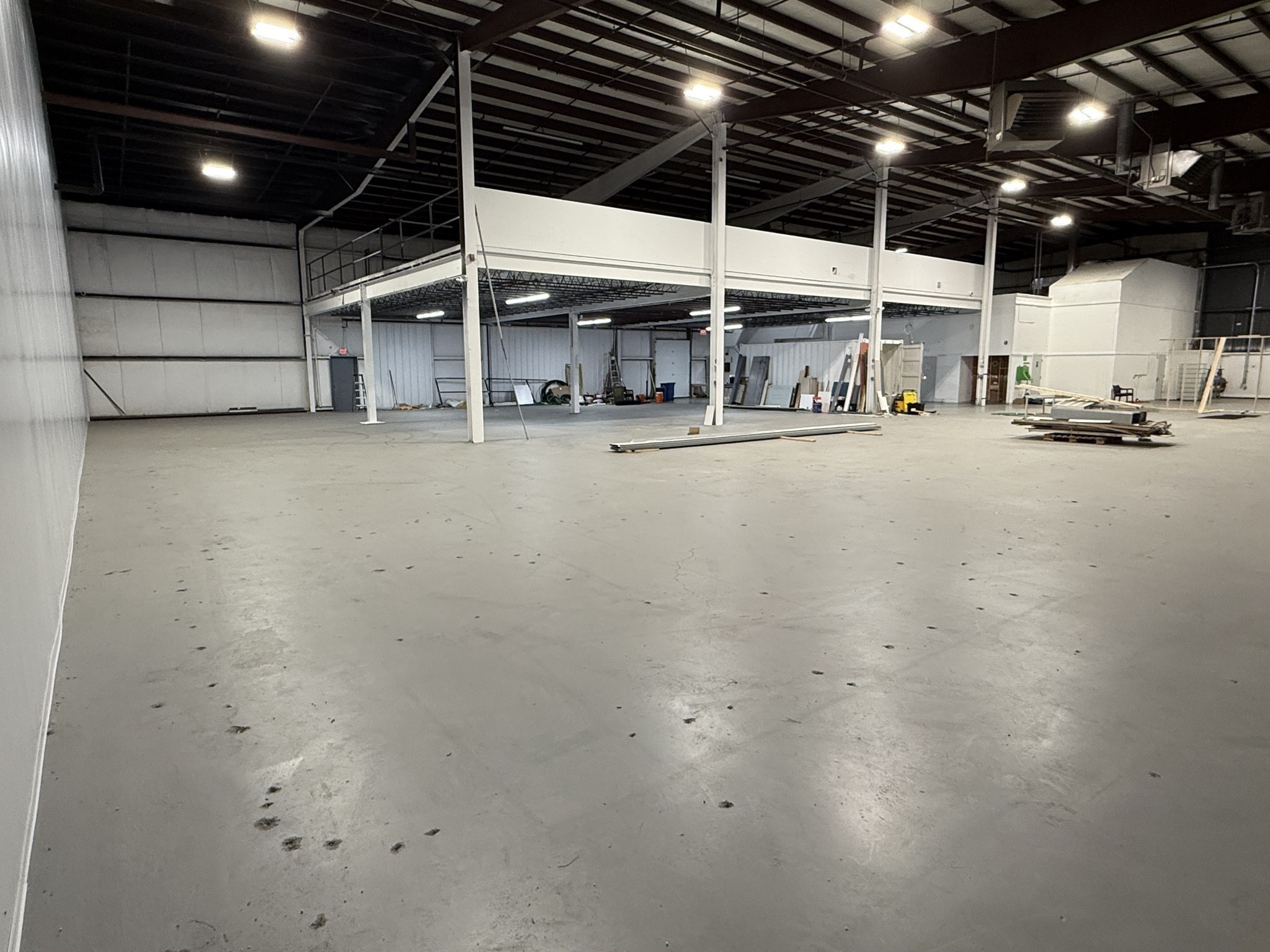 1437 Bedford St Unit B, Abington, MA 02351 - Image 2