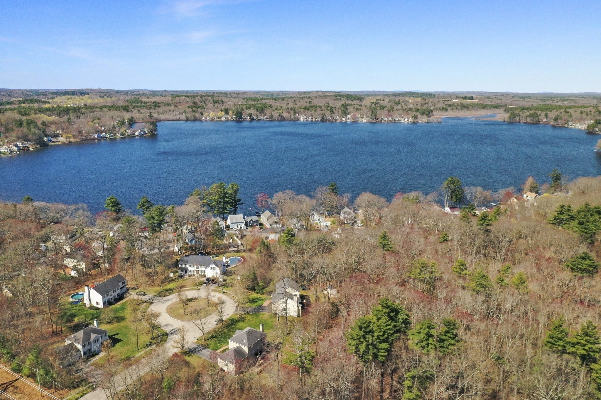 15 Whitewood Circle, Amesbury, MA 01913