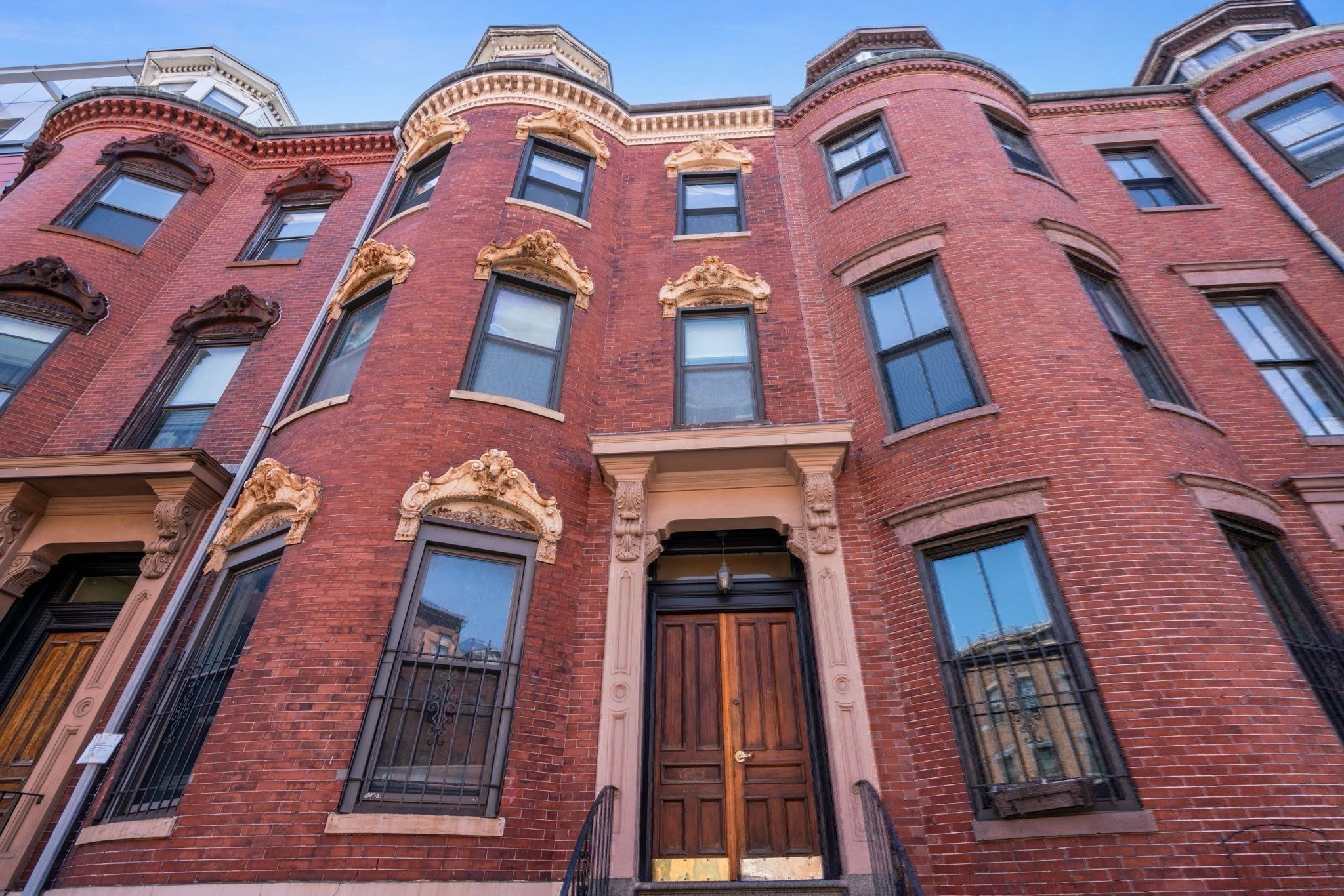 roxbury - #73364804