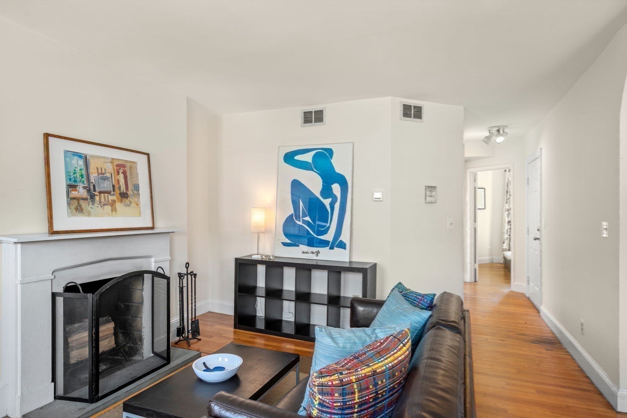 roxbury - #73364804