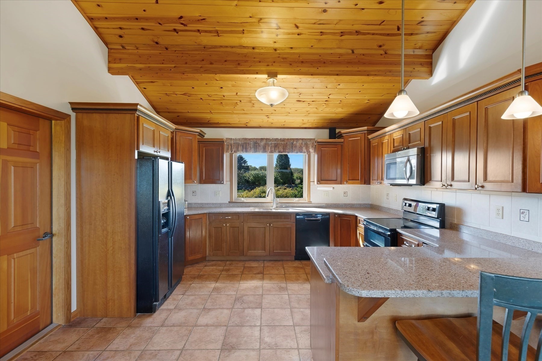 61 Pardon Hill Rd, Dartmouth, MA 02748 - Image 14