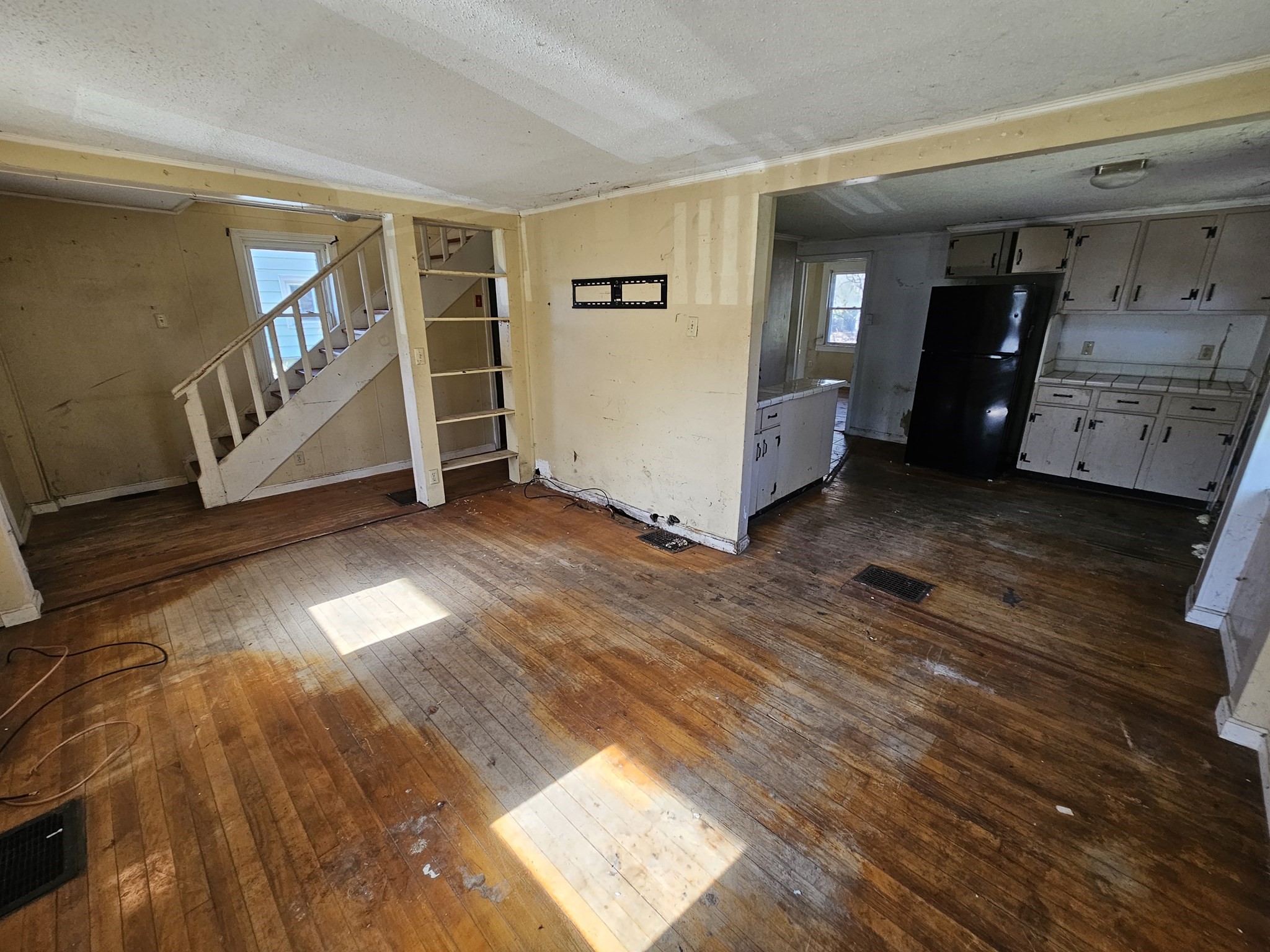 227 Deerfield St, Greenfield, MA 01301 - Image 5