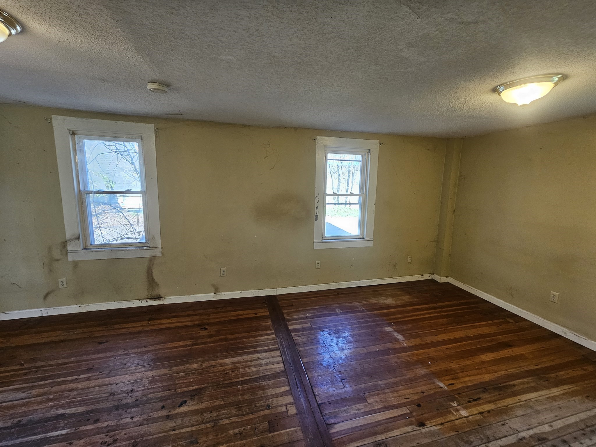 227 Deerfield St, Greenfield, MA 01301 - Image 9