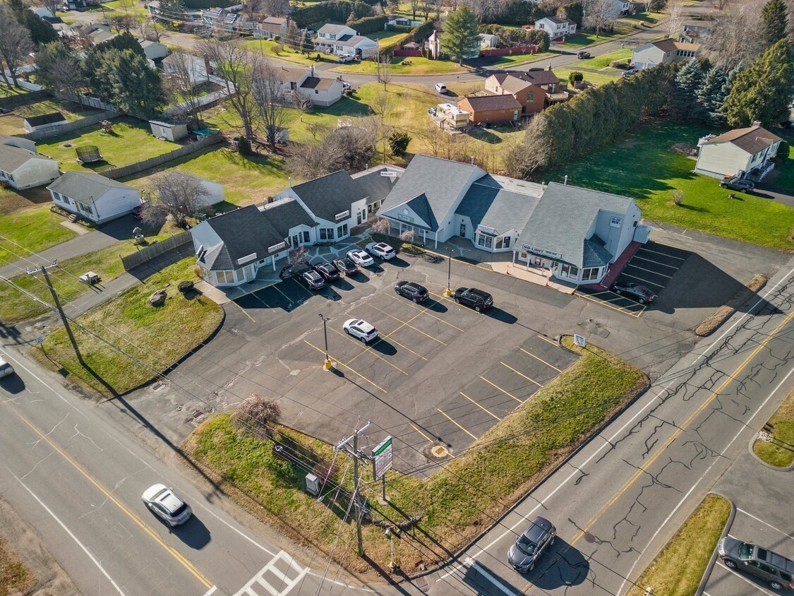 343 N Westfield St, Agawam, MA 01030 - Image 7