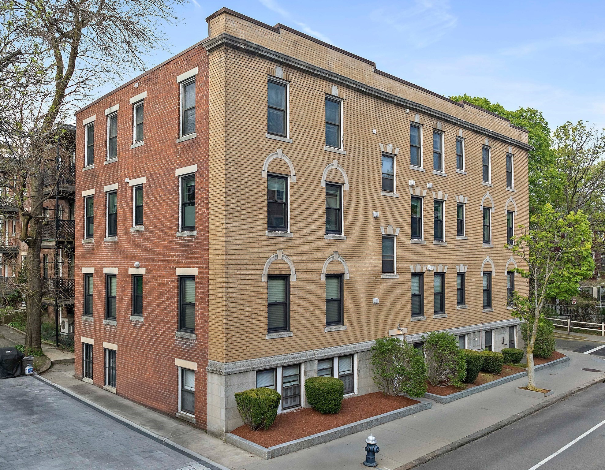 4 Fairbanks Unit 2, Brookline, MA 02446
