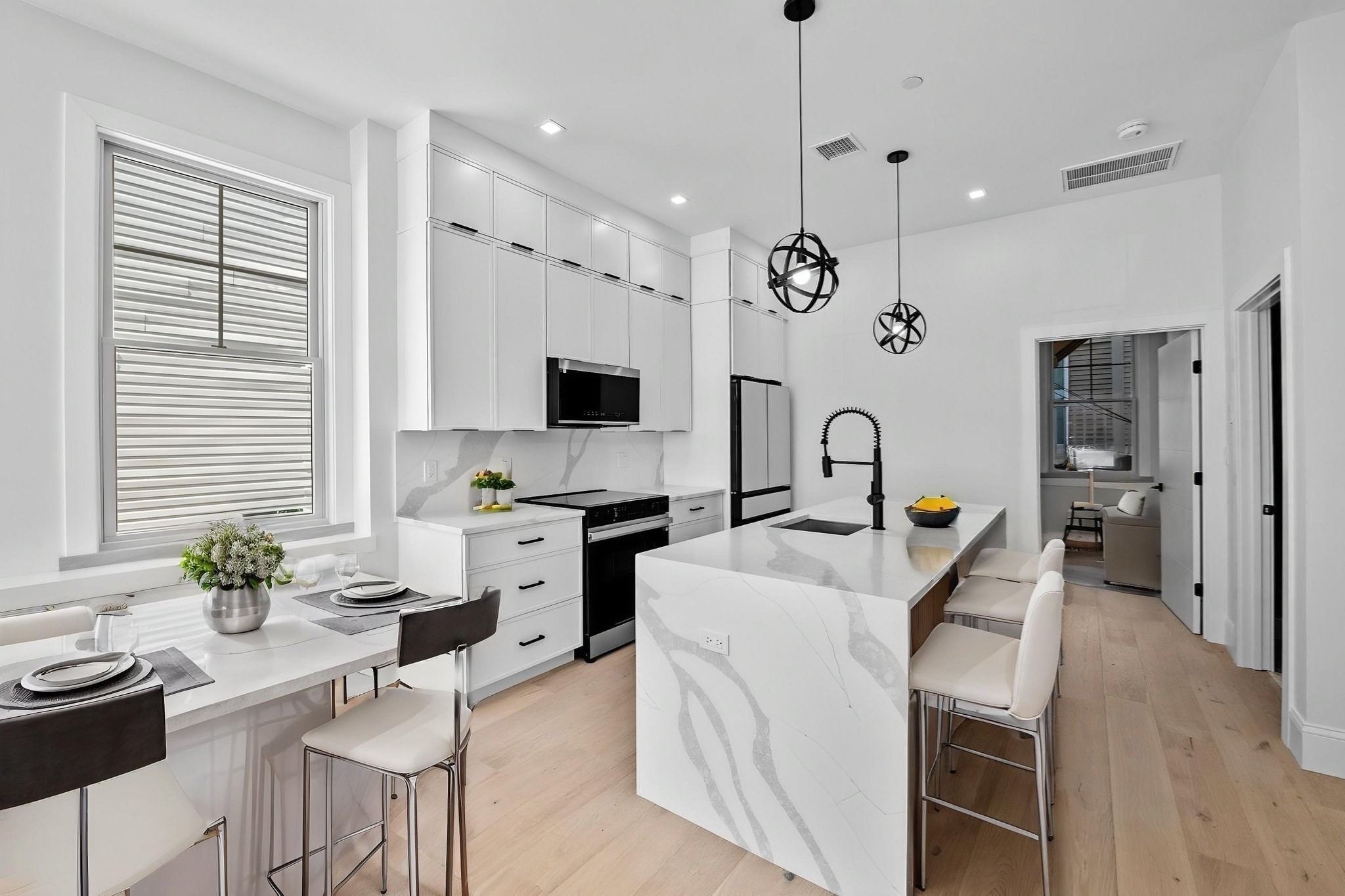 304 Paris Street Unit 1, Boston - East Boston, MA 02128