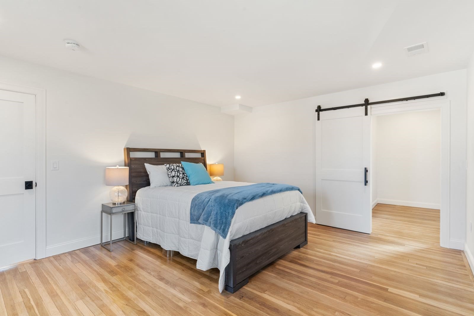 west-roxbury - #73367001