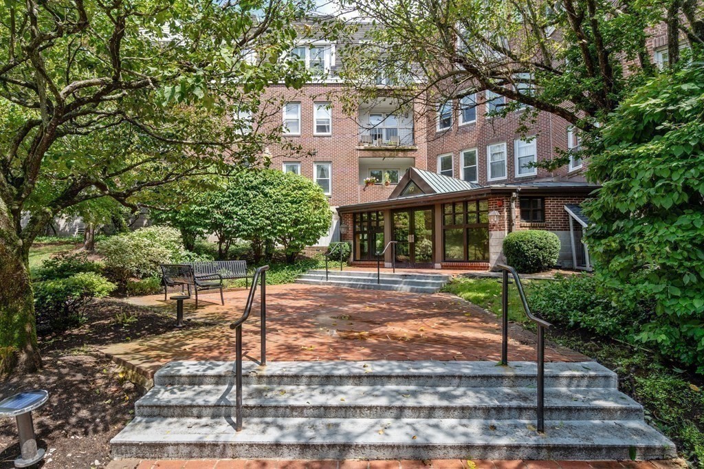 west-roxbury - #73367073