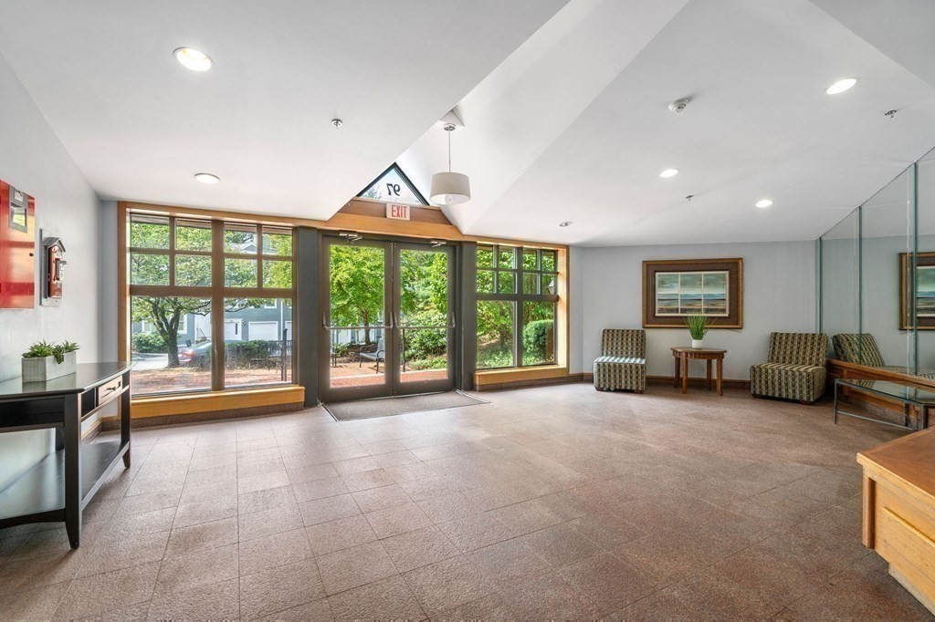 west-roxbury - #73367073