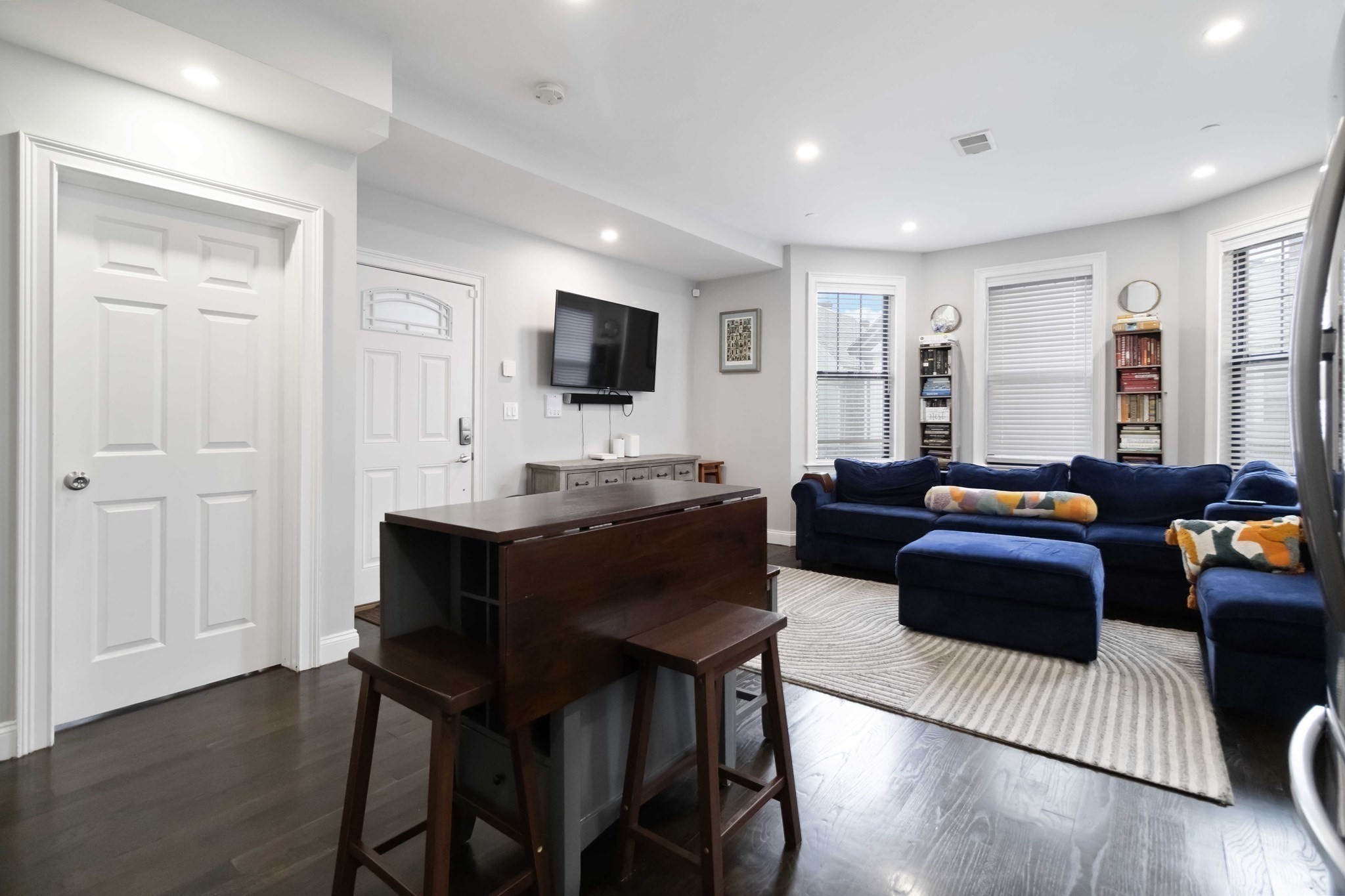 roxbury - #73367431