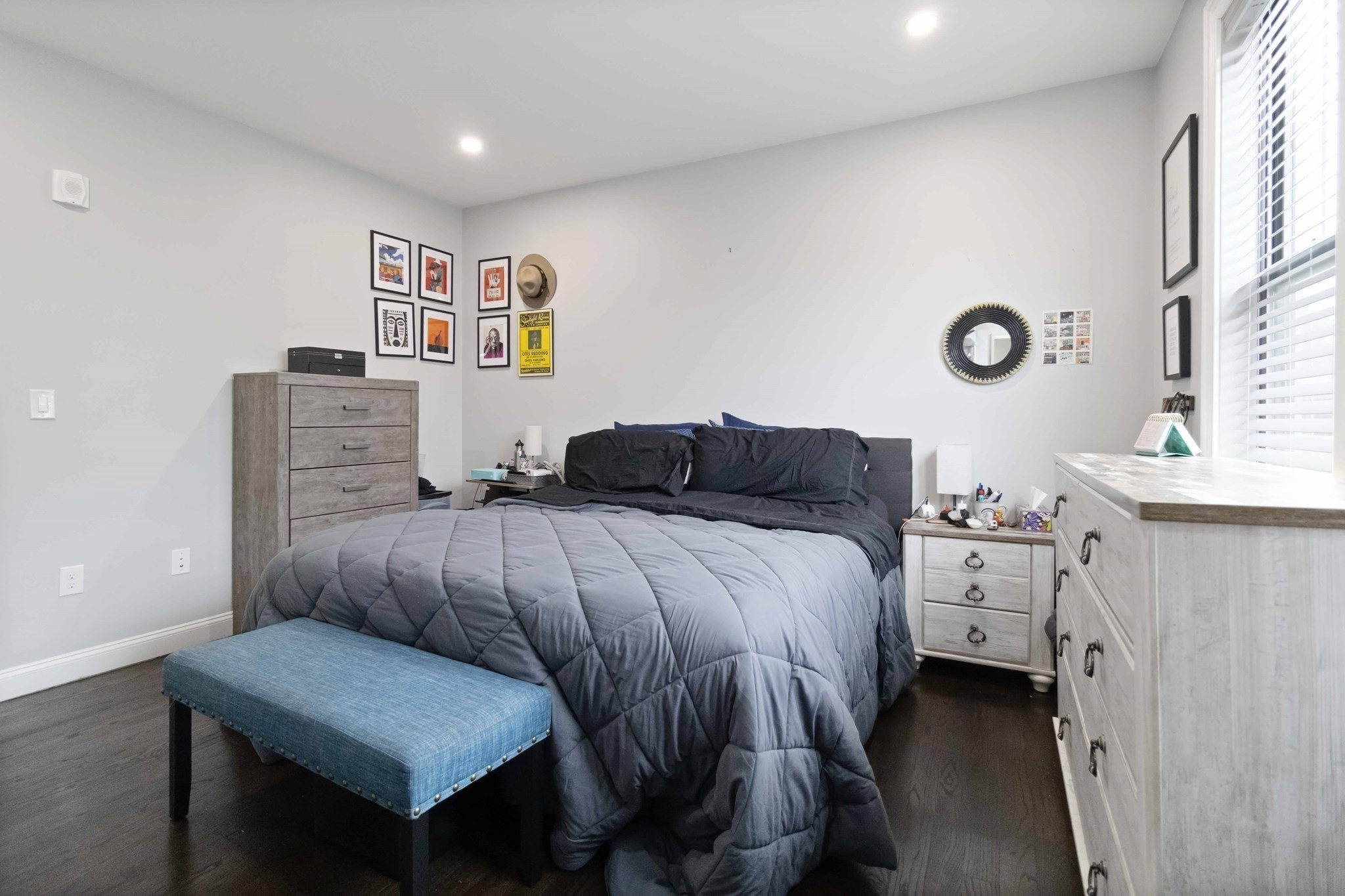 roxbury - #73367431