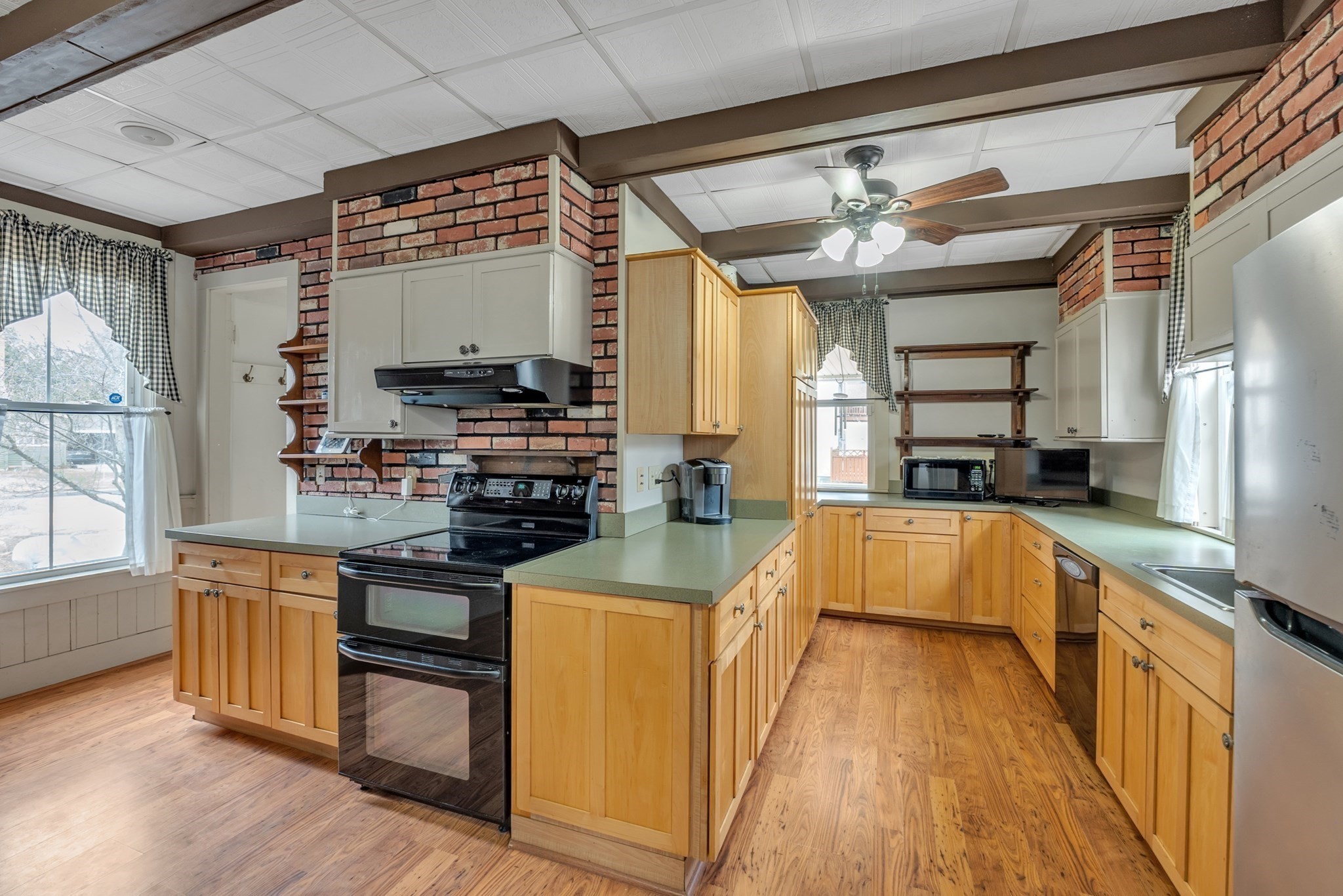 94 South St, Ware, MA 01082 - Image 4