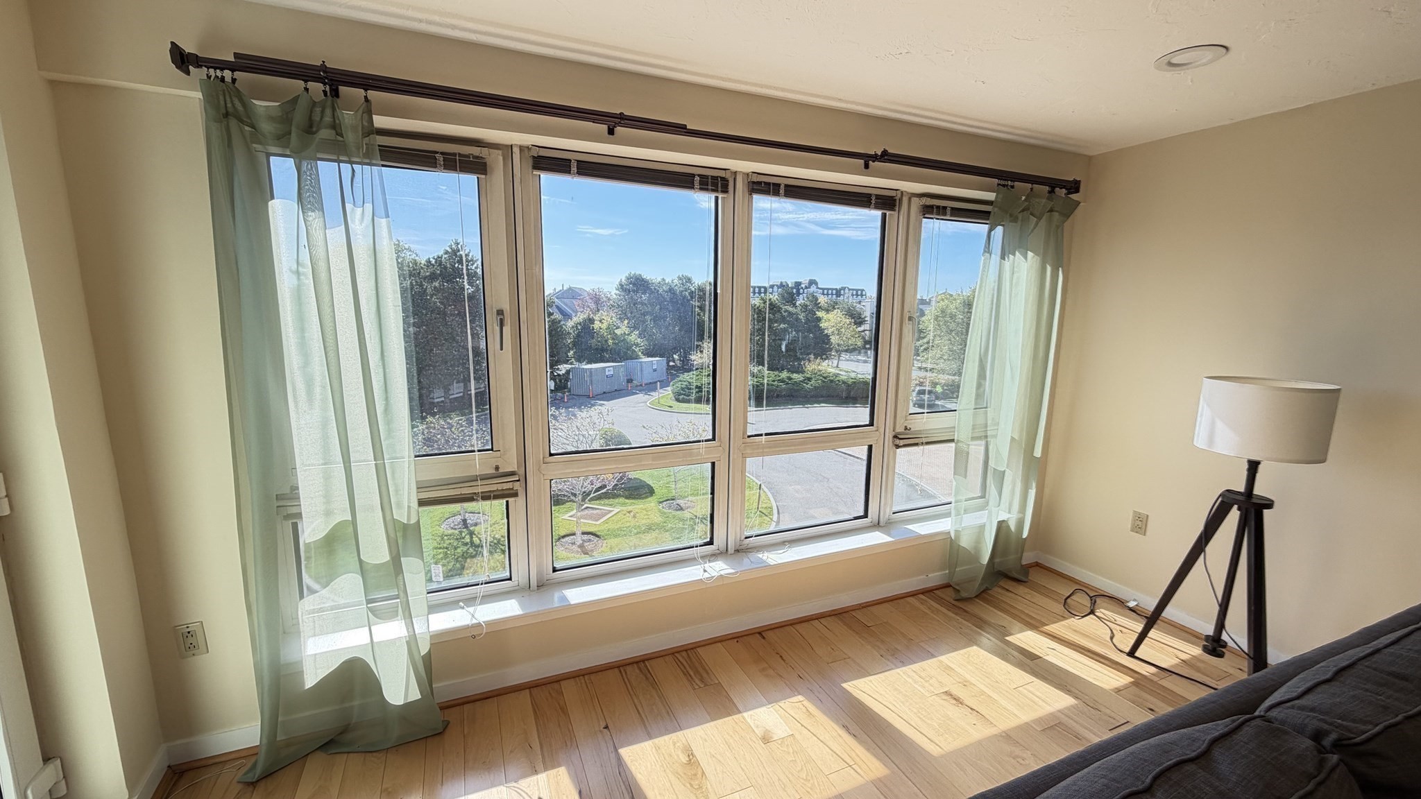 1001 Marina Dr #213, Quincy, MA 02171