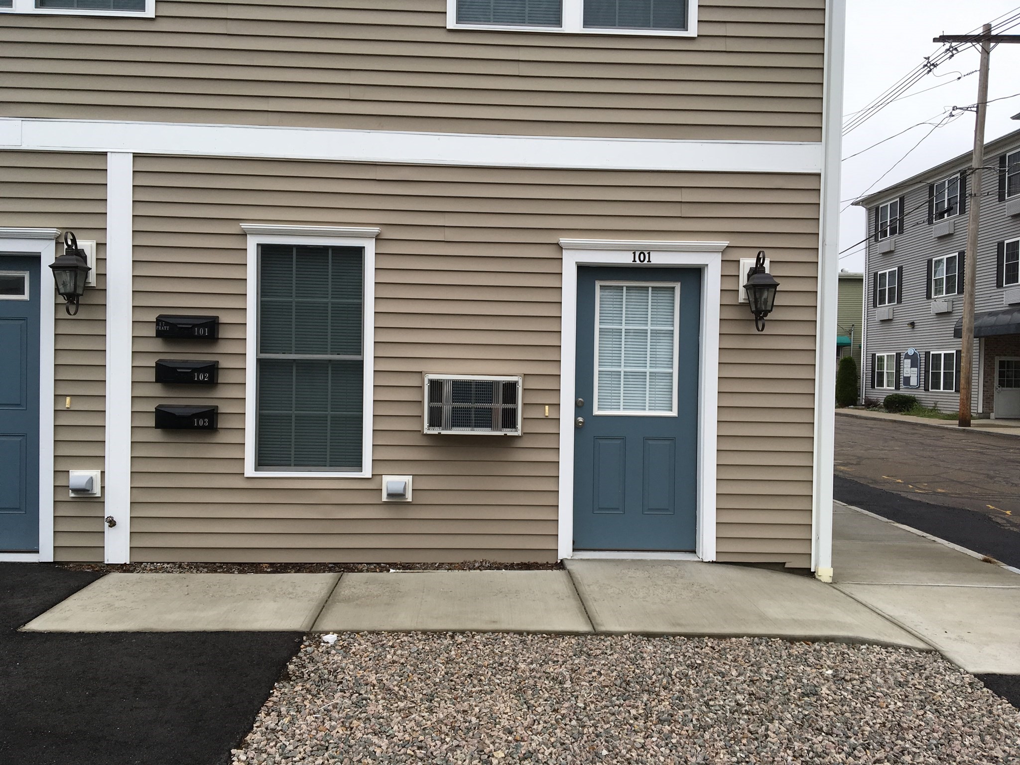 mansfield - #73368149